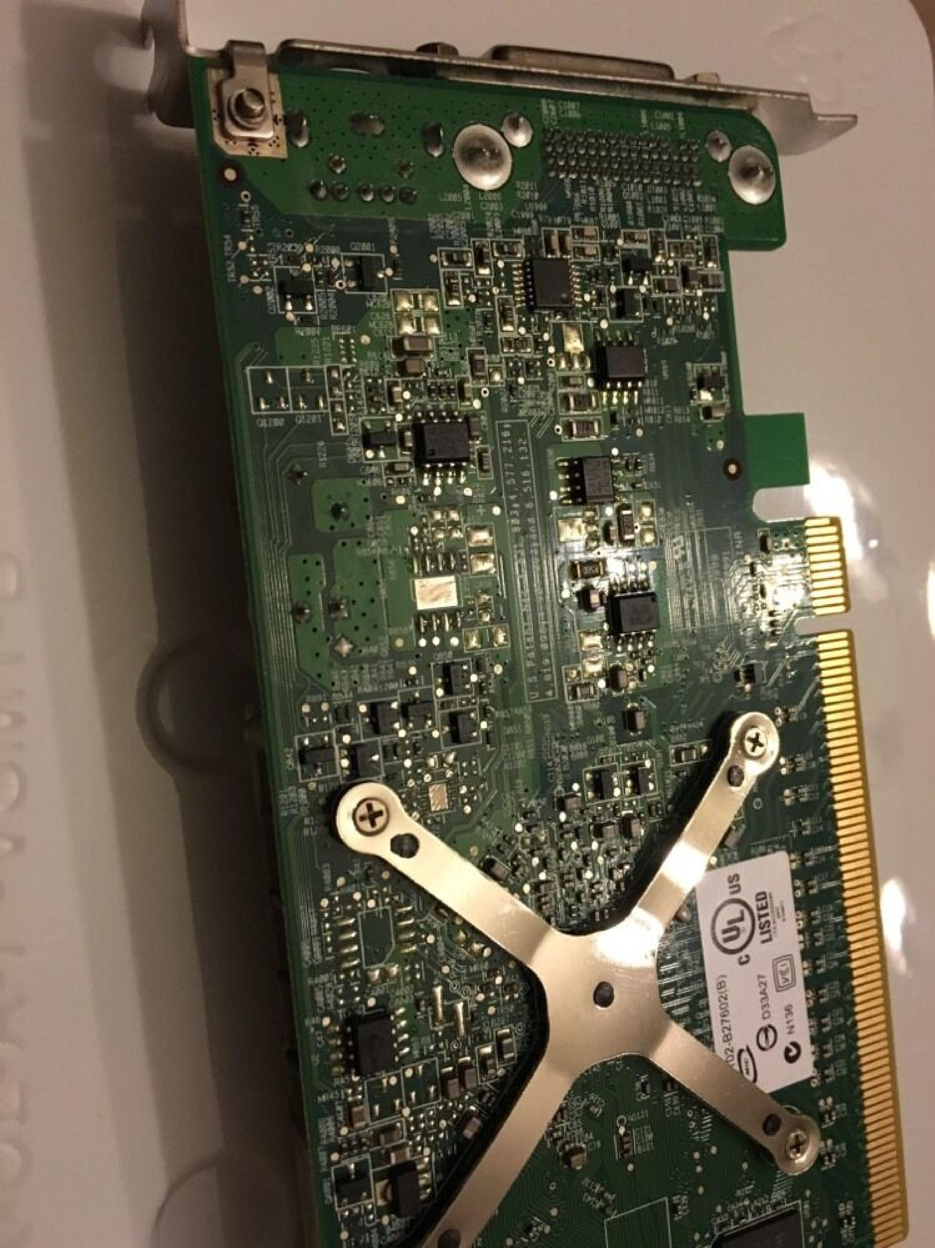 ATI 102-B27602 256MB X2400 RADEON PRO DMS-59 AND SVIDEO OUTPUTS PCI-E VIDEO CARD