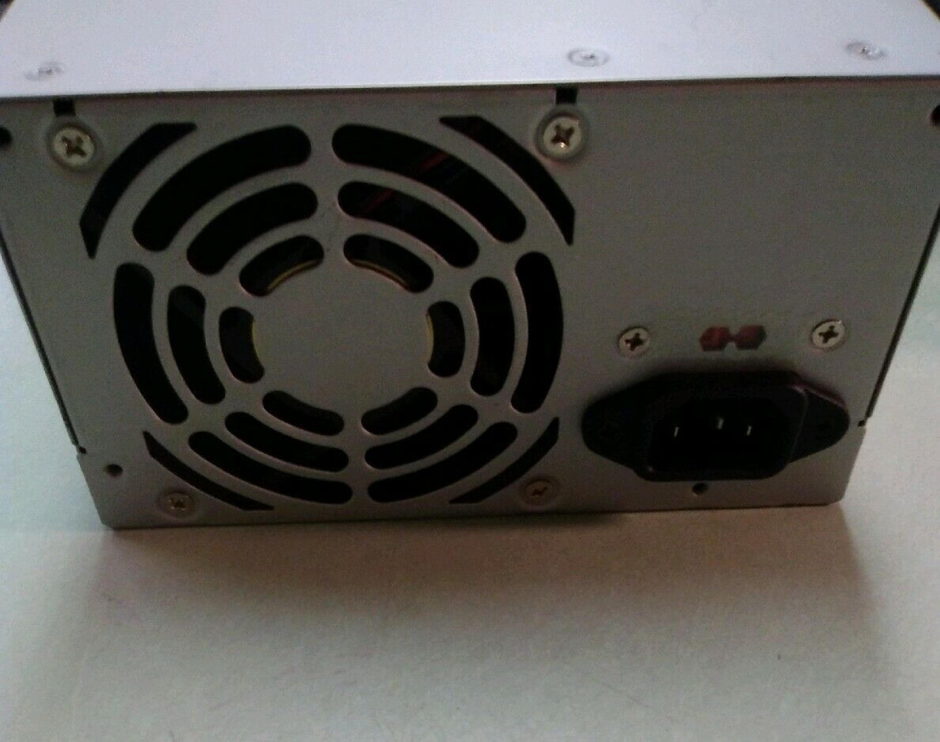 DELL PS-6311-1DS 305W POWER SUPPLY 24 PIN ATX