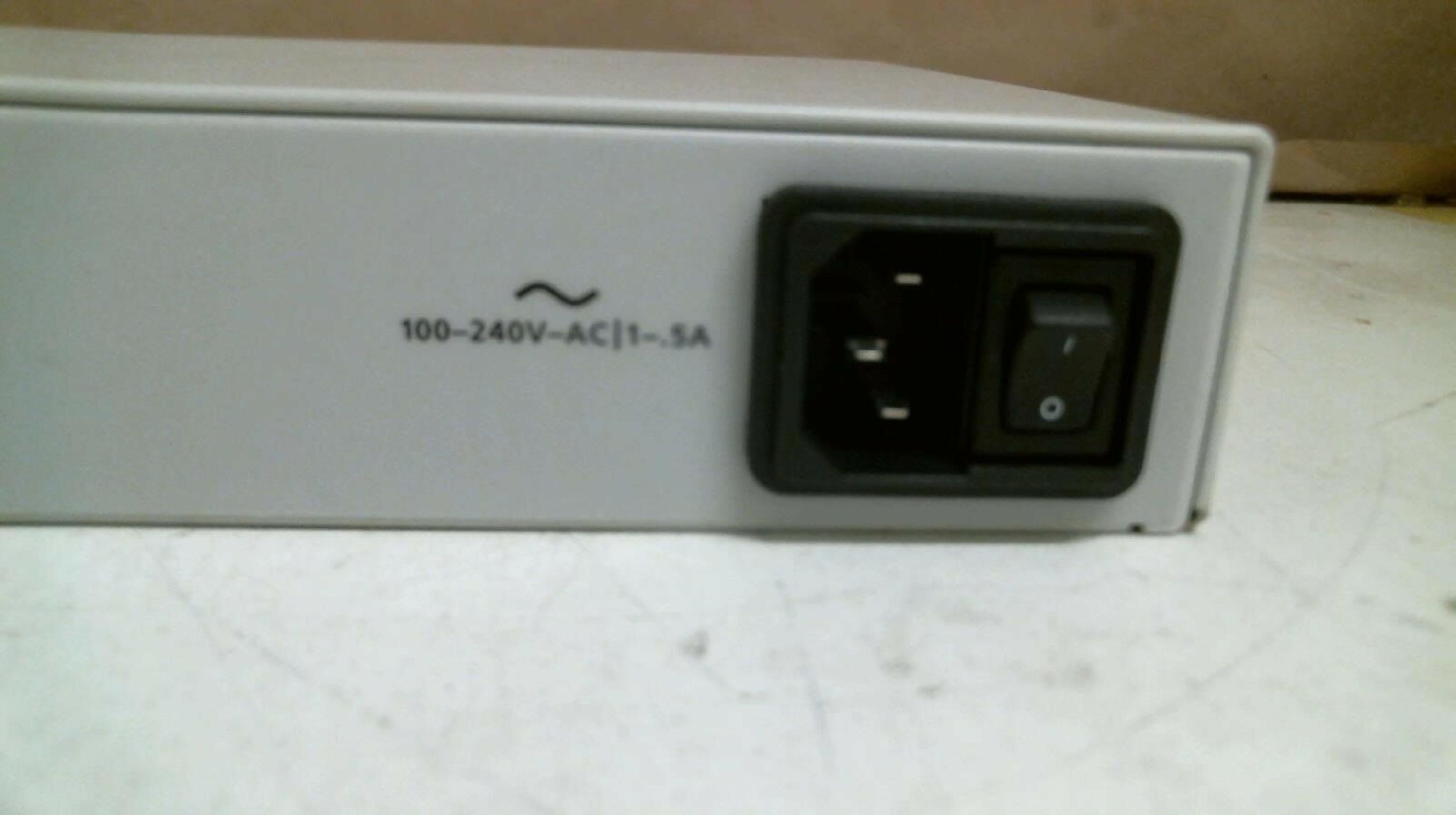 COMPAQ / HEWLETT PACKARD / HP 106-1500-00 KVM