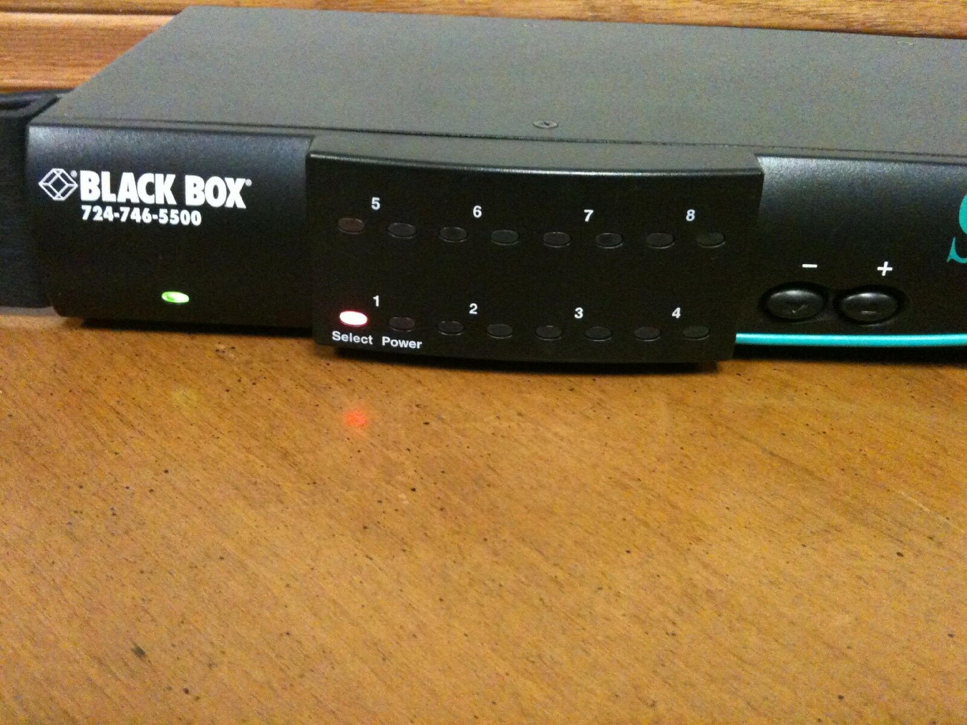 BLACK BOX KV5008SA-R2 8PORT KVM