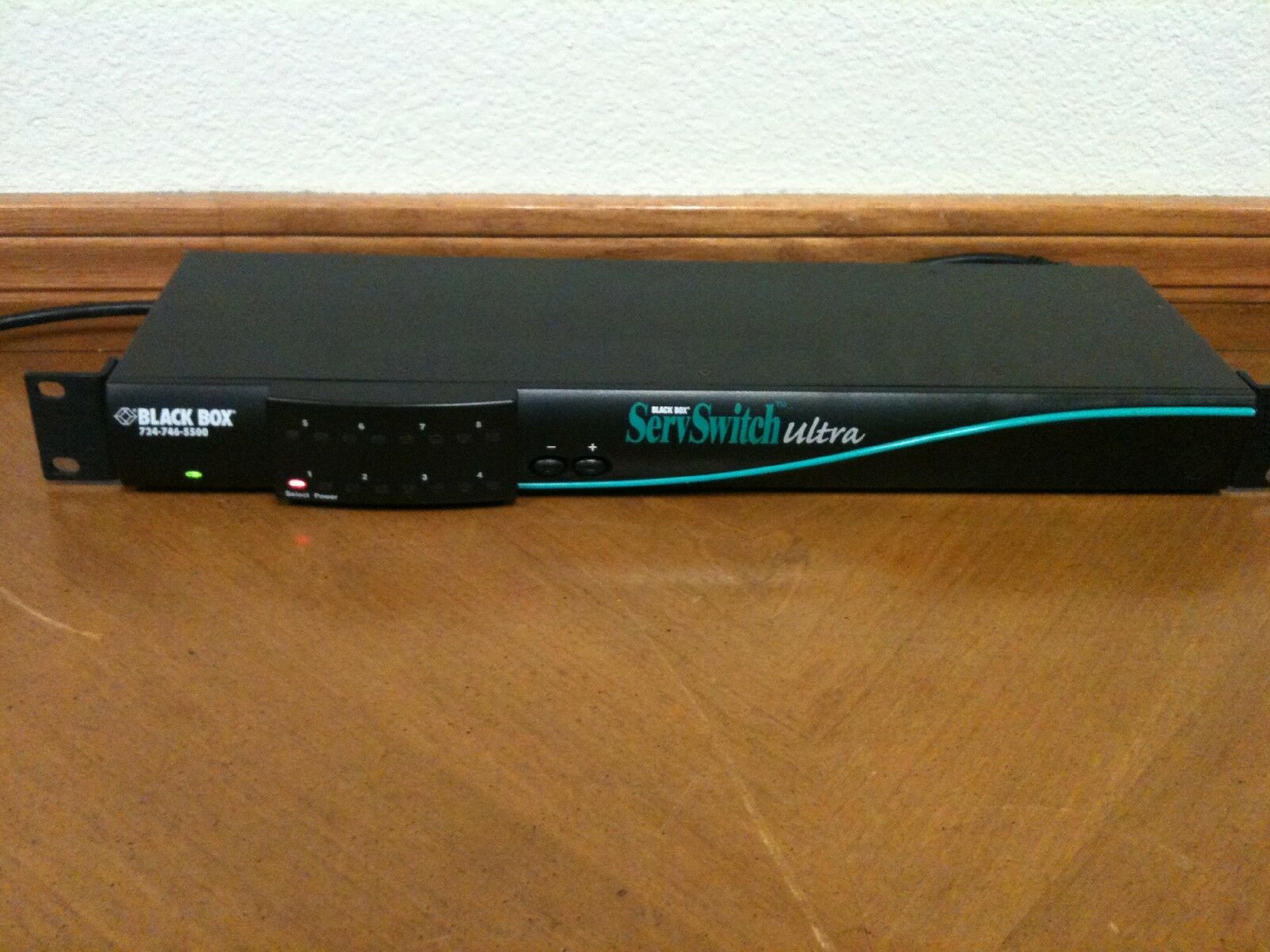 BLACK BOX KV5008SA-R2 8PORT KVM