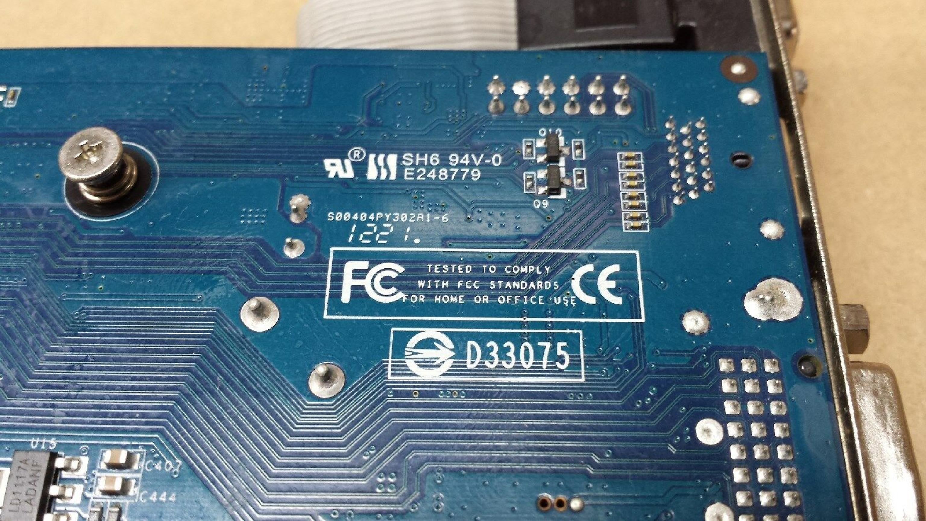 ATI / NVIDIA E248779 RADEON 9250 128MB PCI D128M AGP