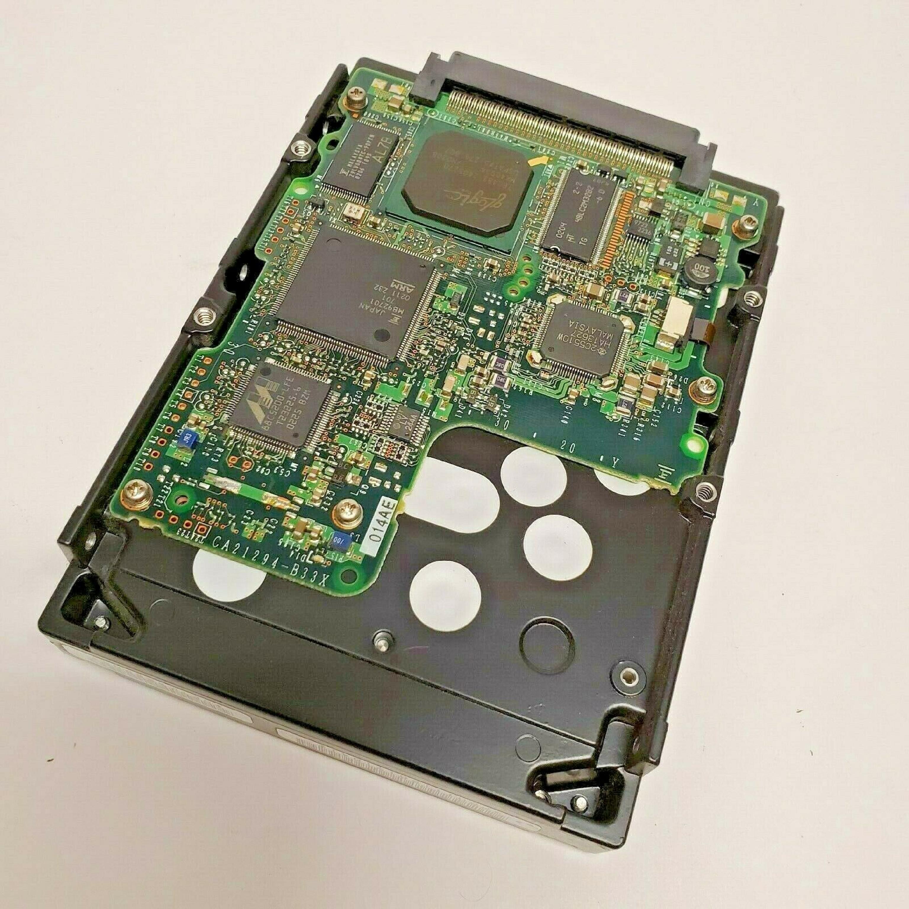 COMPAQ / HEWLETT PACKARD / HP BD0726459C 72.8GB 3.5IN 10K RPM WIDE ULTRA 3 SCSI LVD/SE FIRMWARE: B010 DATE: 2001-12 REV. B B016 2002-09 REV.B B005 2001-09 ULTRA3 REV:A01 FIRM: 2002-10 DE REV ID: JW 2002-05