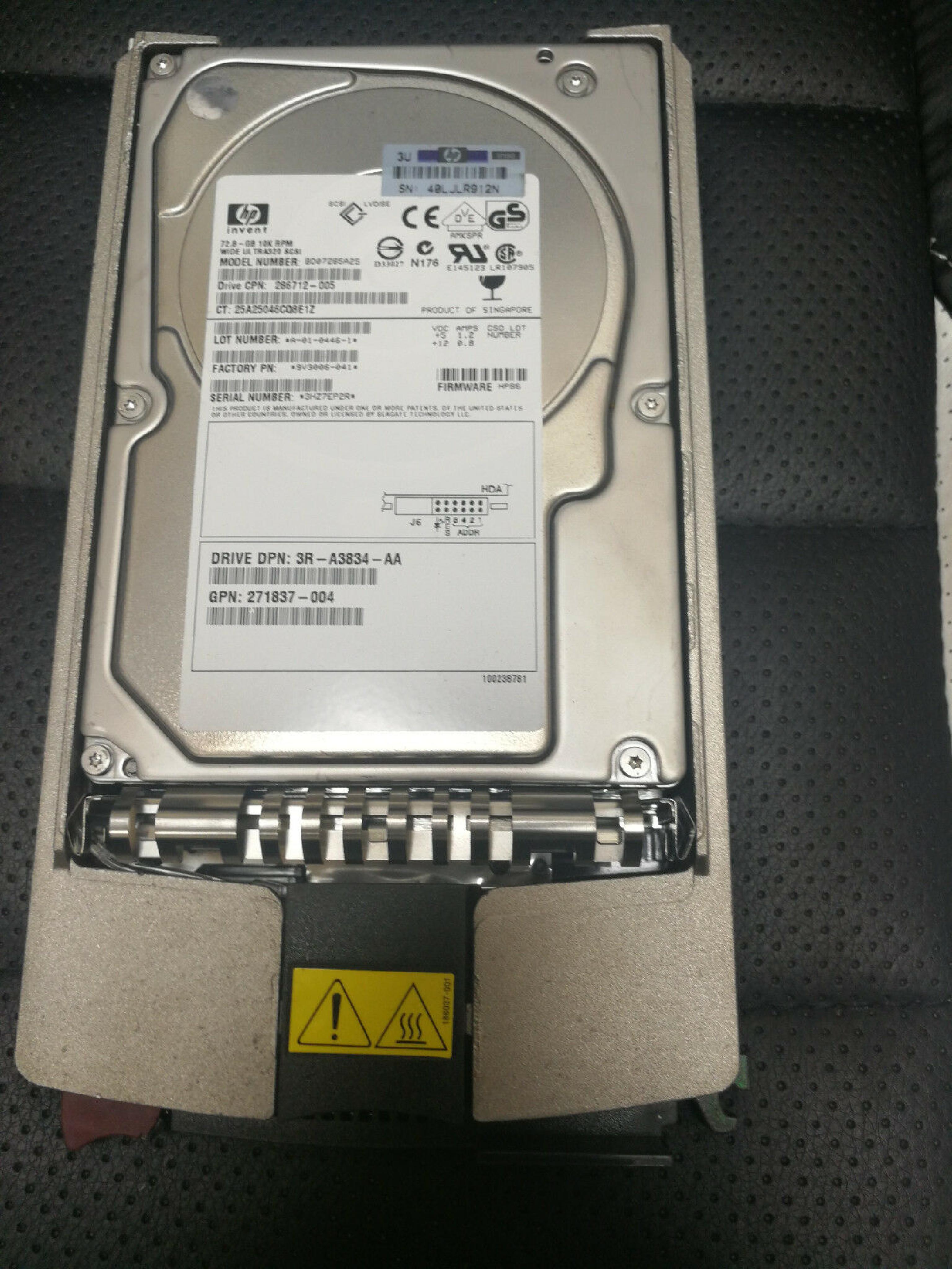 COMPAQ / HEWLETT PACKARD / HP BD0726459C 72.8GB 3.5IN 10K RPM WIDE ULTRA 3 SCSI LVD/SE FIRMWARE: B010 DATE: 2001-12 REV. B B016 2002-09 REV.B B005 2001-09 ULTRA3 REV:A01 FIRM: 2002-10 DE REV ID: JW 2002-05