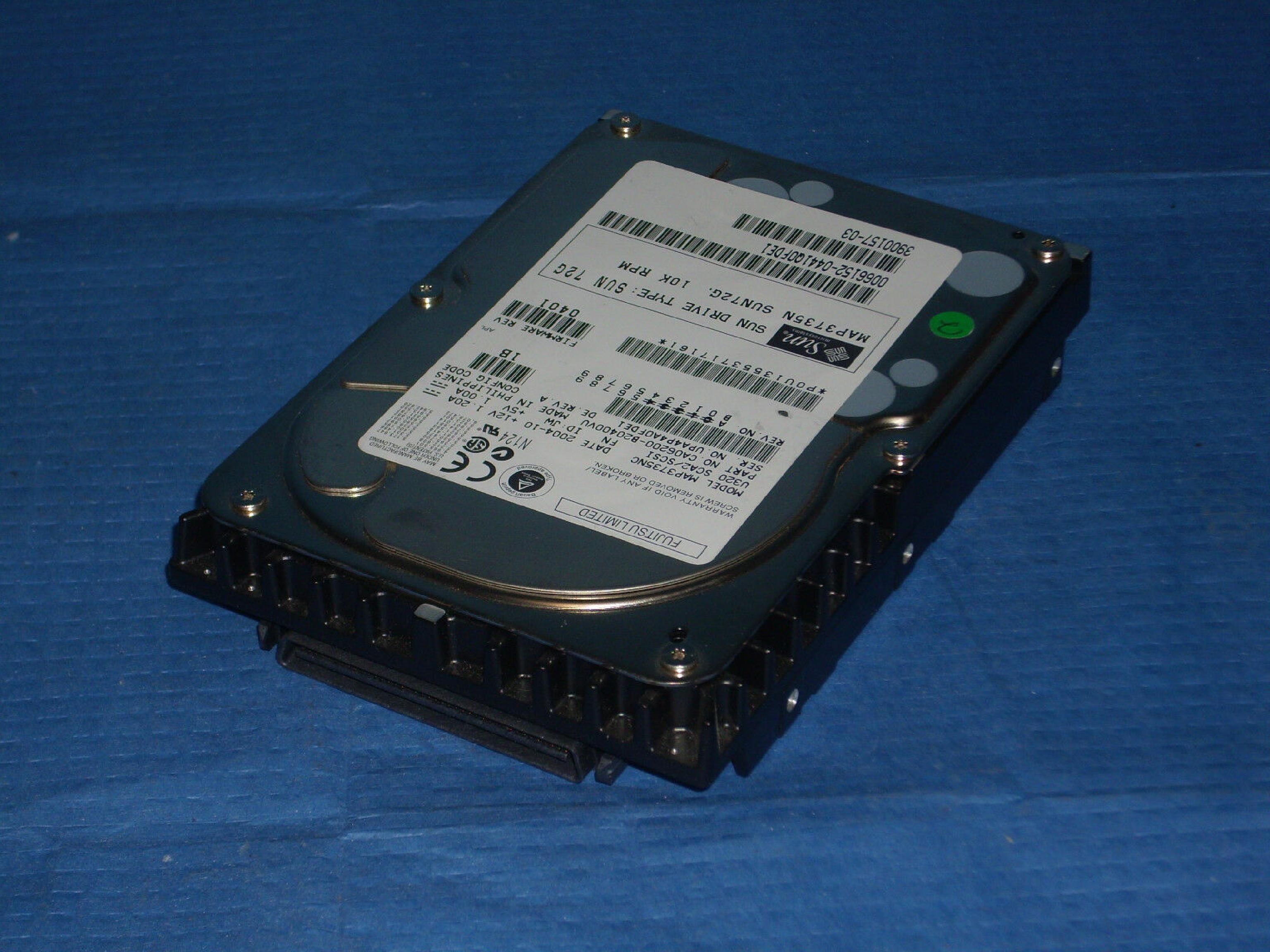 FUJITSU CA06200-B20400VU 73GB 10K RPM 3.5IN U320 SCA2/SCSI ID: JW REV. A FIRMWARE: 0401 DATE: 2004-10 2004-11