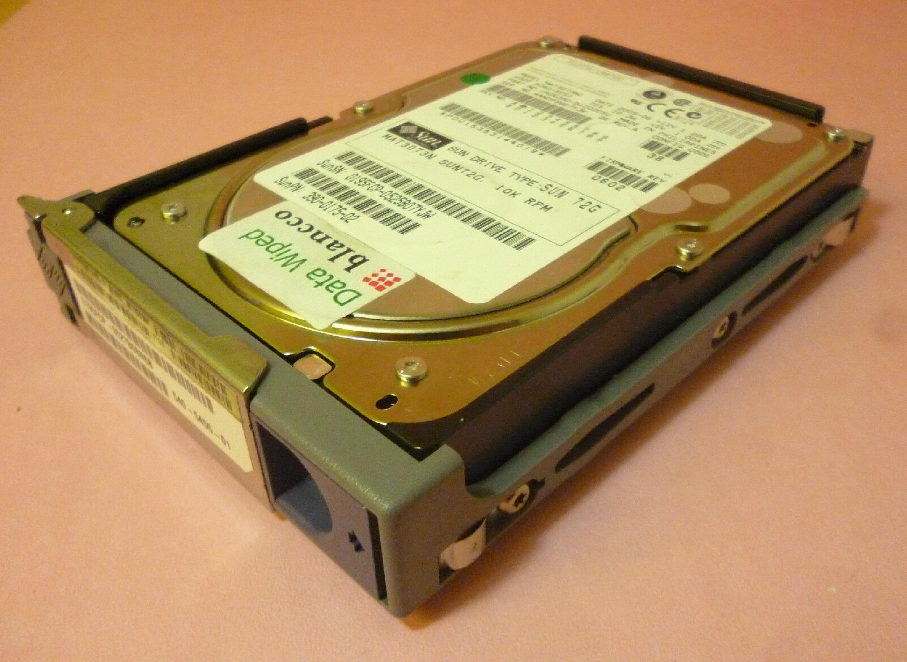 FUJITSU CA06350-B12000SU 73GB 10K RPM 3.5IN U320 SCA2/SCSI ID: JW REV. A FIRMWARE: 0602 DATE 2005-05