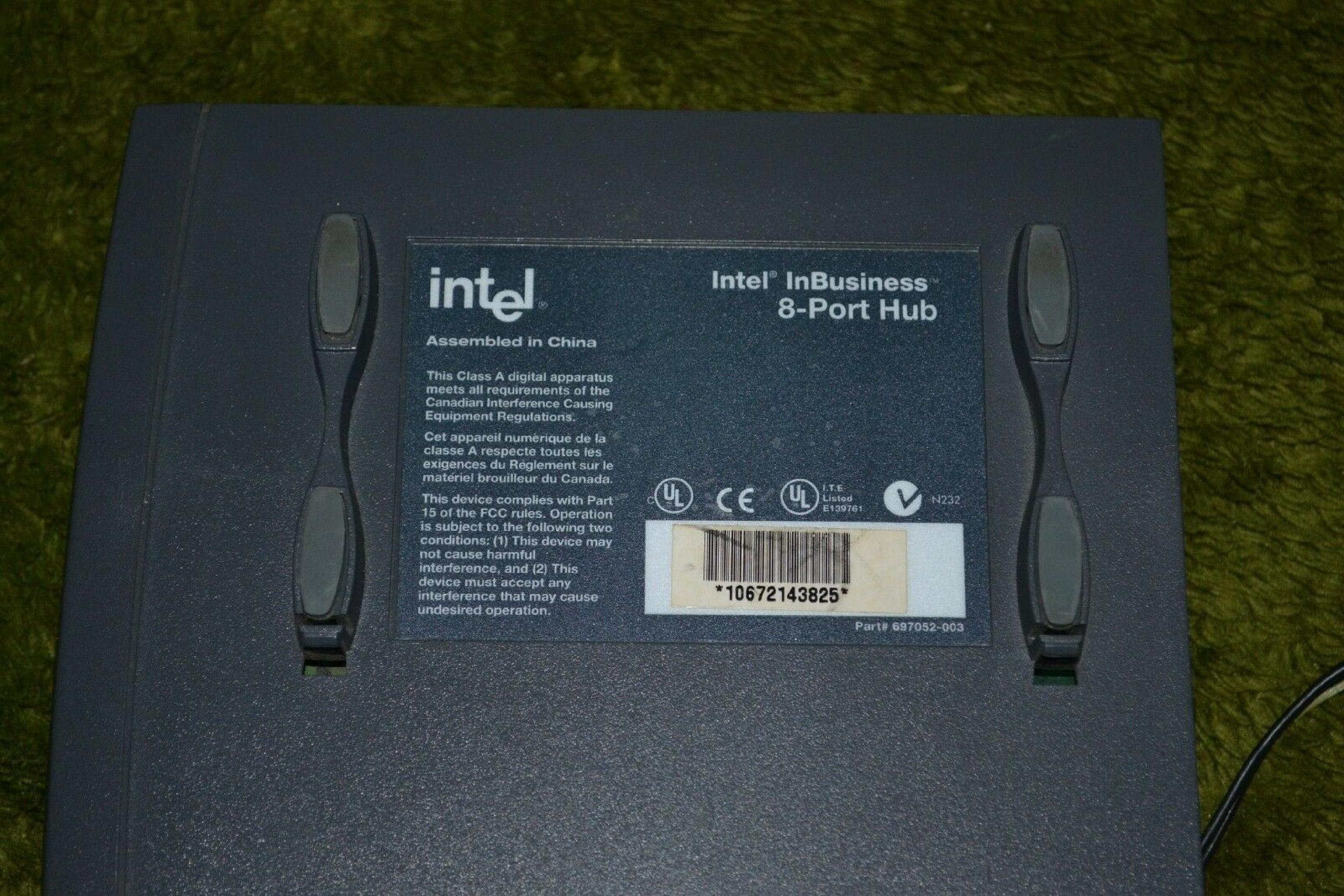 INTEL INBUSINESS 8-PORT HUB INBUSINESS 8-PORT FAST 10/100BASE-T ETHERNET HUB