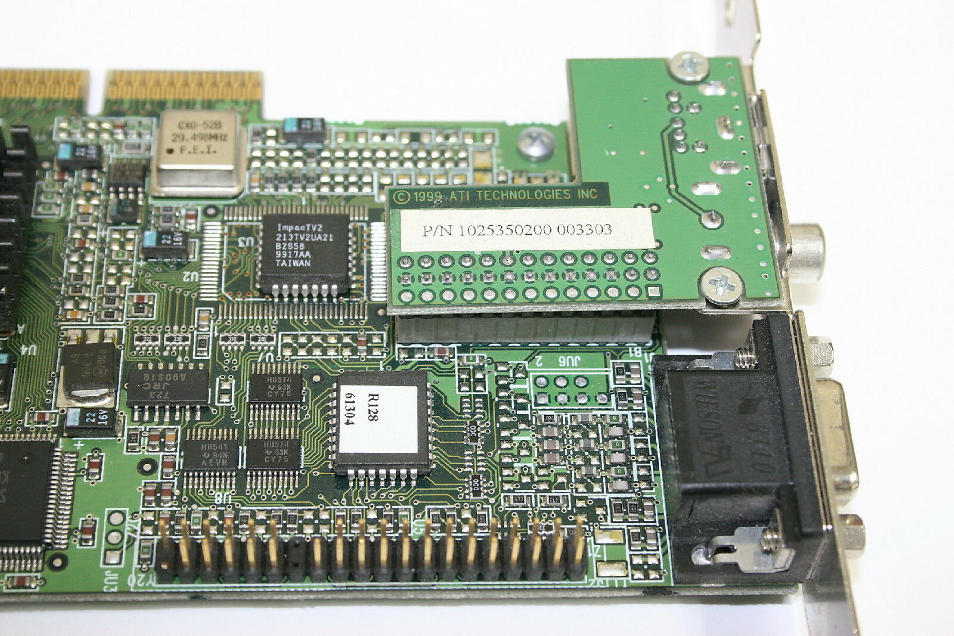 ATI 1025350200 TECHNOLOGIES 1025350200-019016 RAGE 128 32MB VGA TV-OUT AMC NTSC