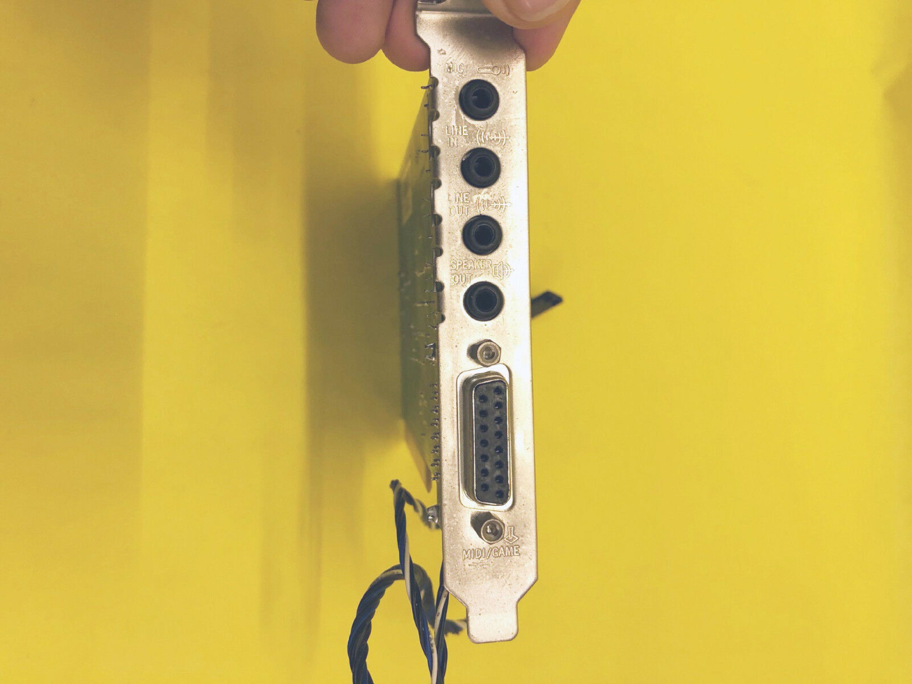 IBM 09N5384 09N5384 LENOVO APTIVA ESS SOLO-1 AUDIO CARD