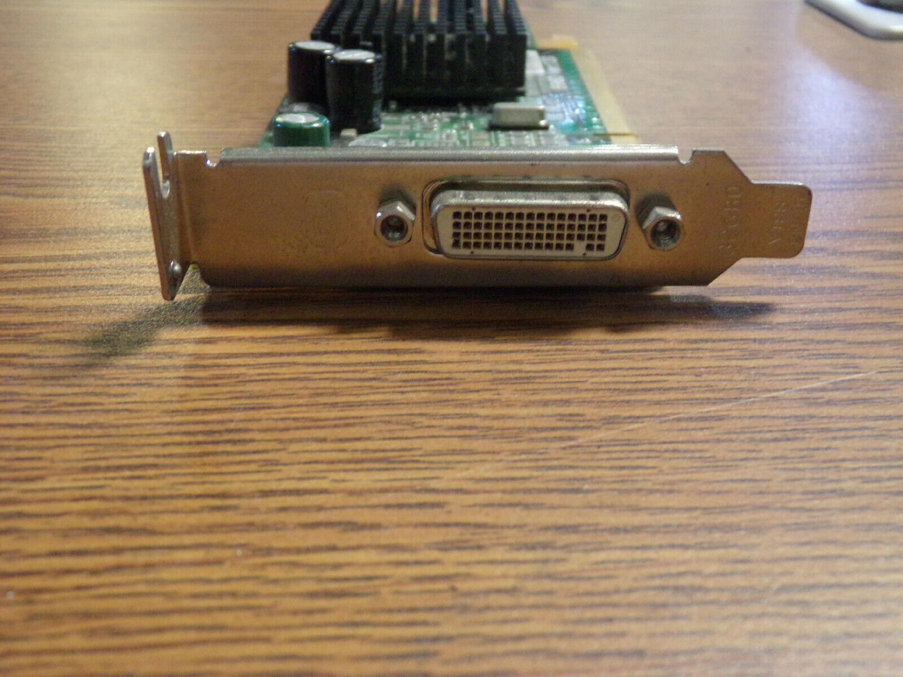 ATI 102A2590401 128MB PCI-E RADEON X300 VIDEO CARD WITH DMS59 PORT