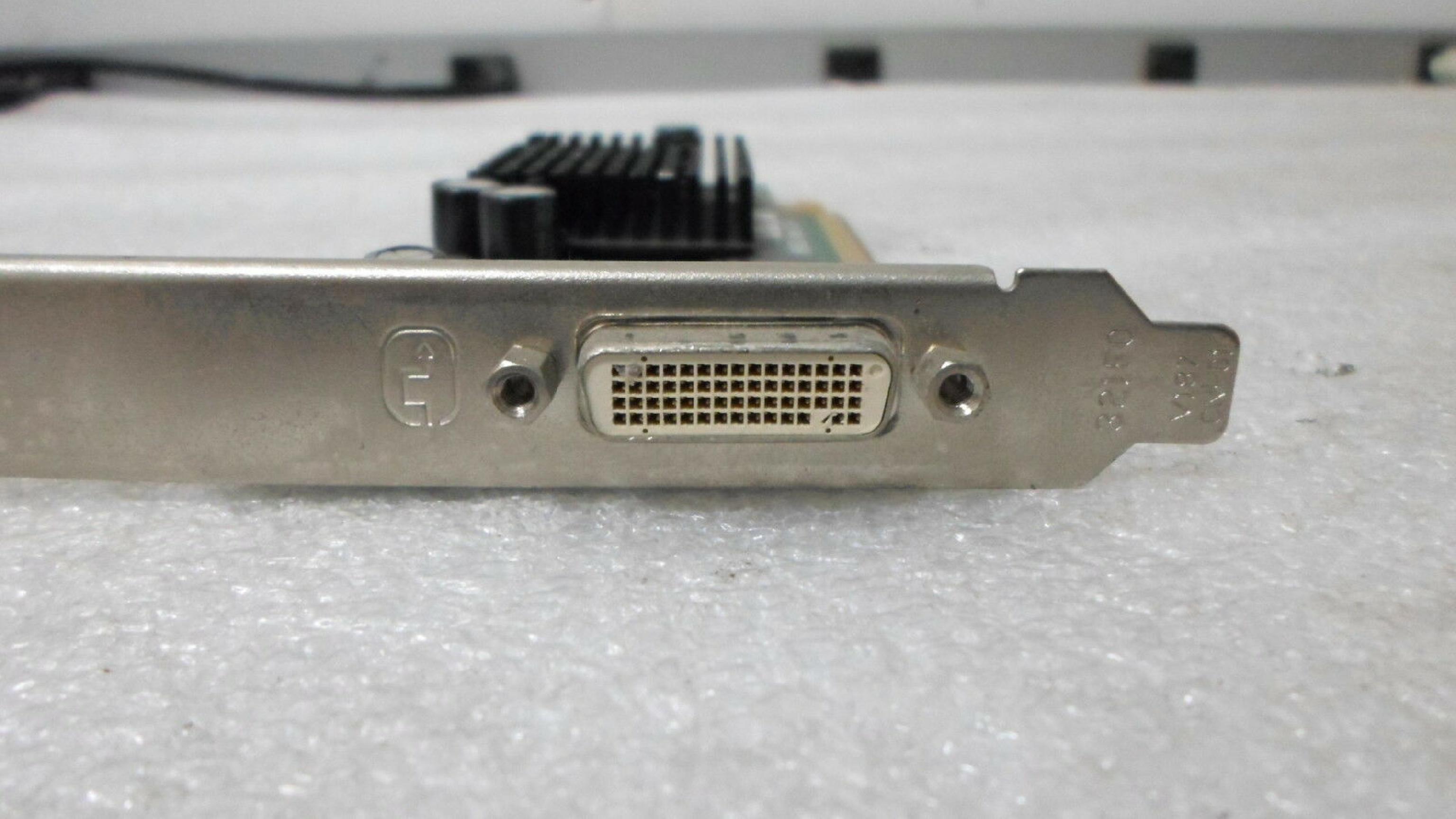 DELL 0H3823 128MB PCI-E RADEON X300 VIDEO CARD WITH DMS59 PORT