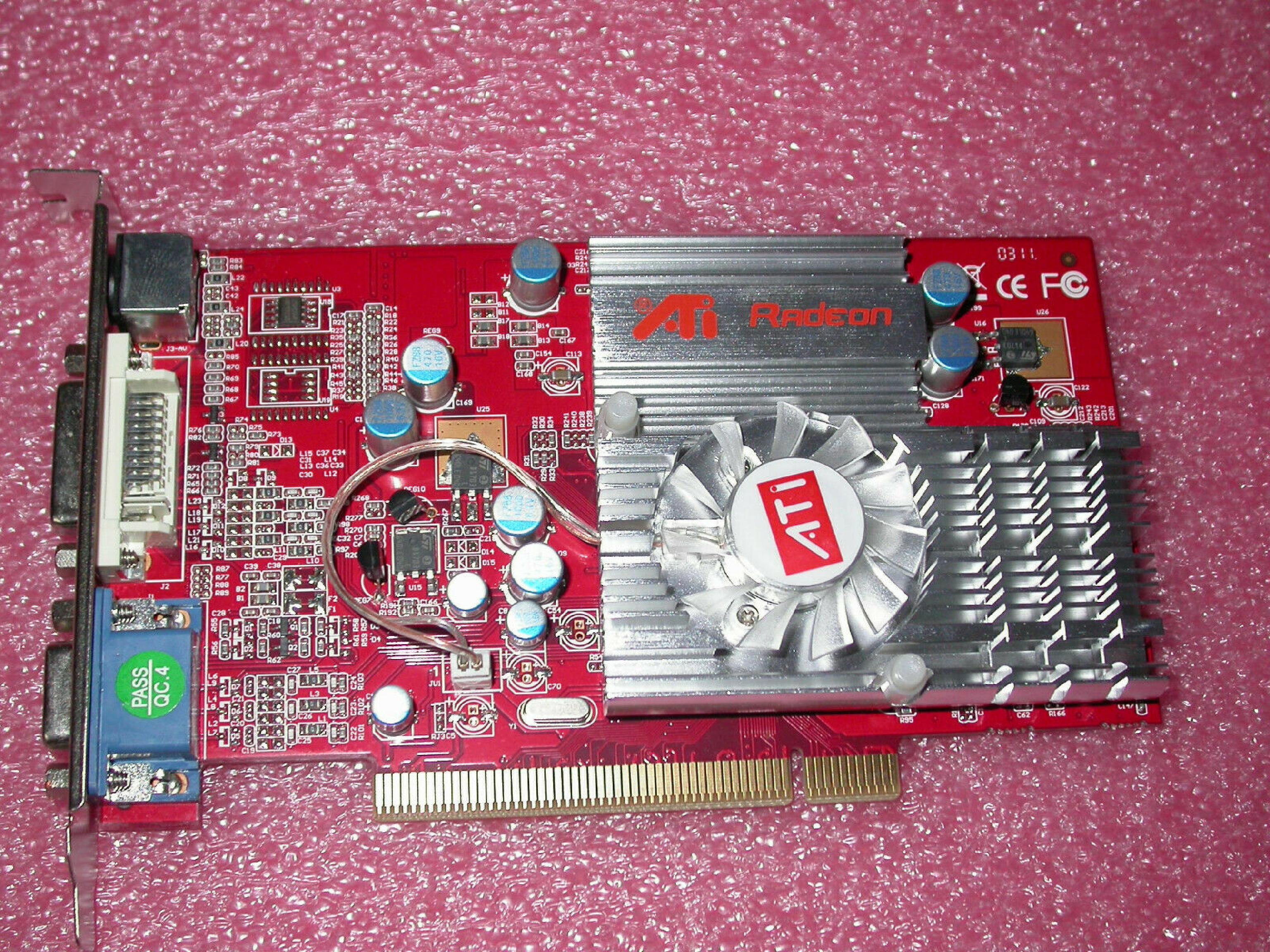 ATI 7500 64MB SDR TV OUT, DVI OUT, VGA OUT