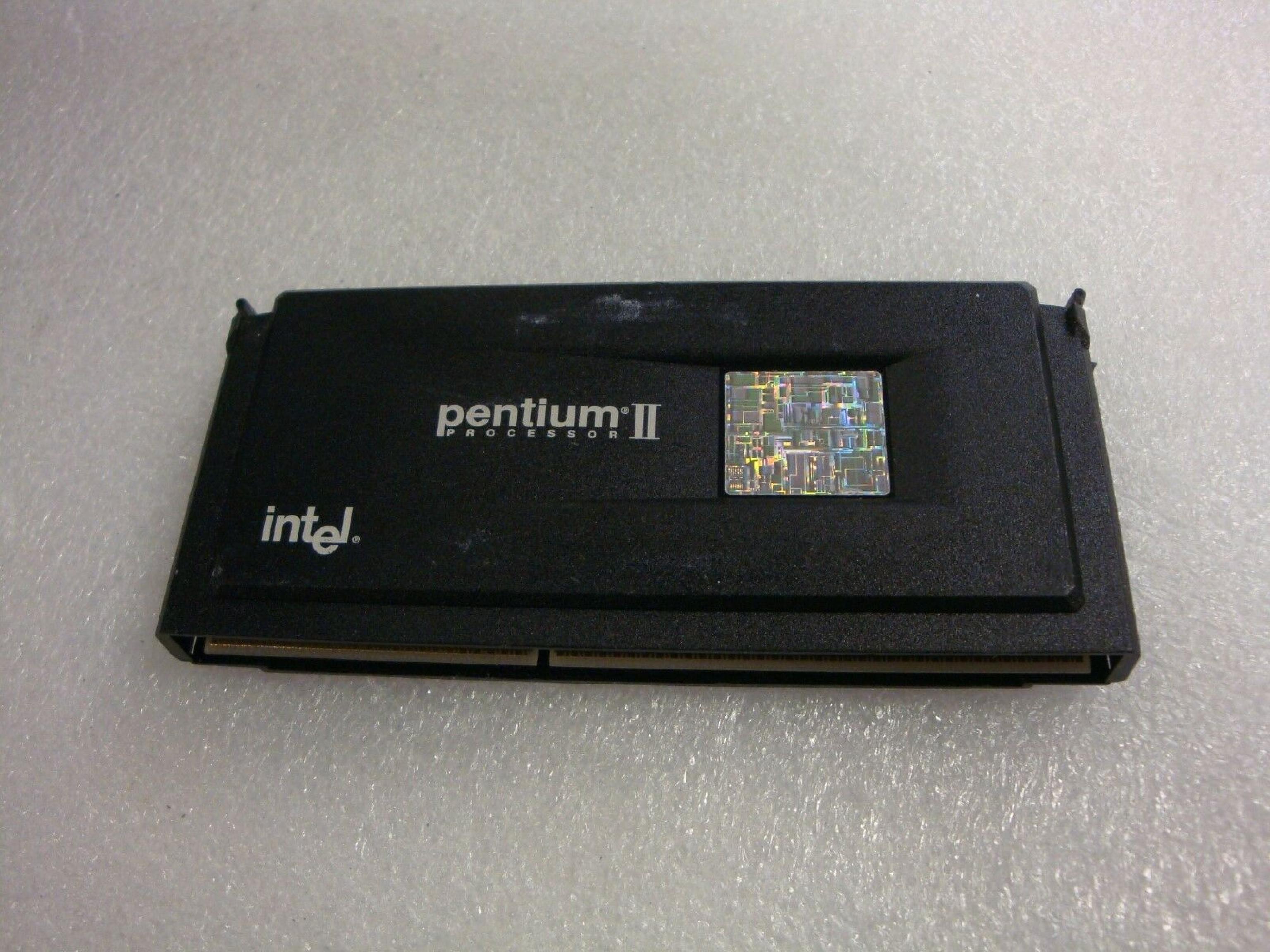 INTEL SL264 PENTIUM II PROCESSOR WITH FAN ASSEMBLY Intel PII 6/233/512K CPU Processor with MMX