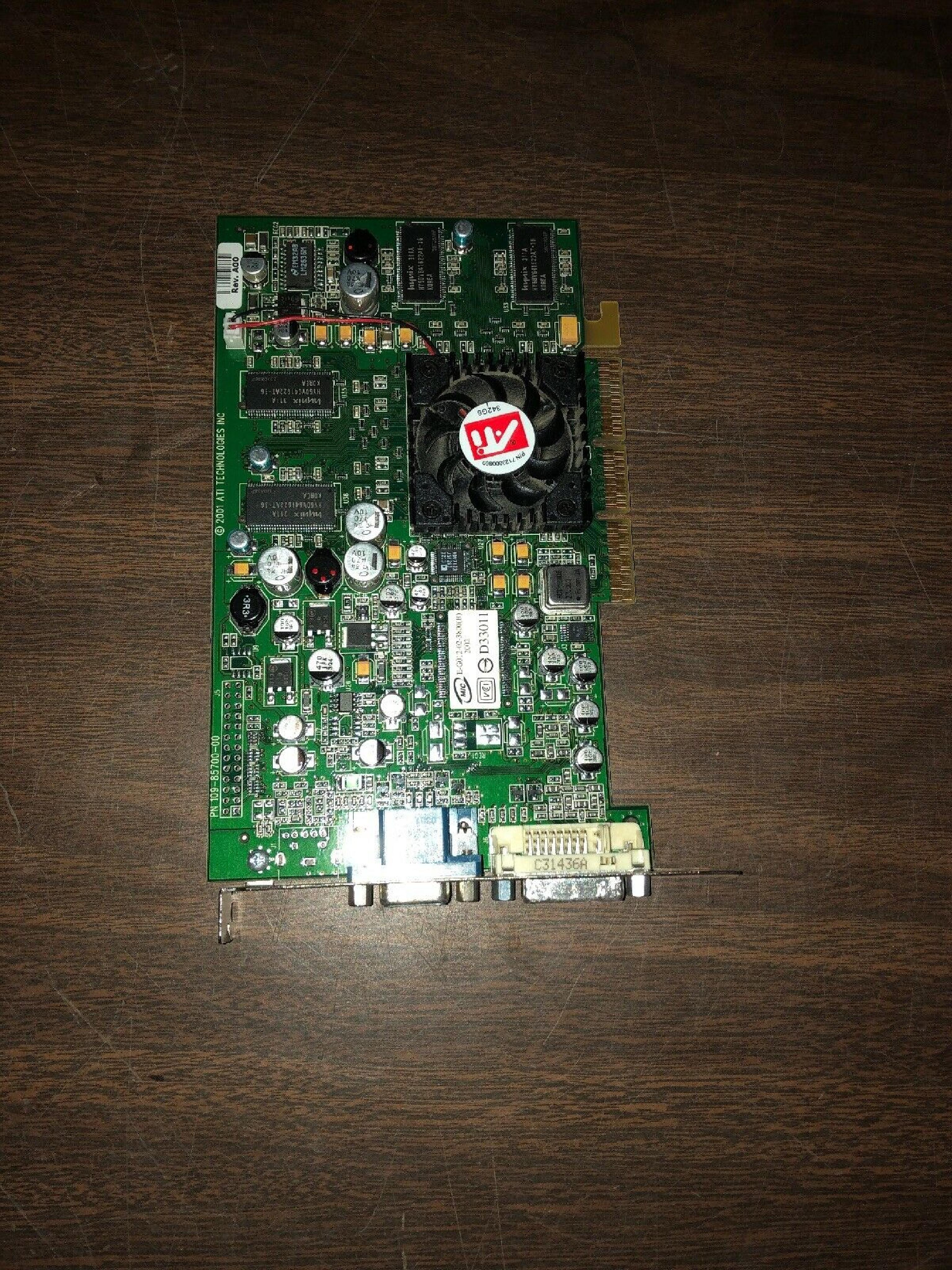 ATI 109-85700-00 64MB AGP RADEON 8500LE VIDEO CARD WITH VGA AND DVI OUTPUTS