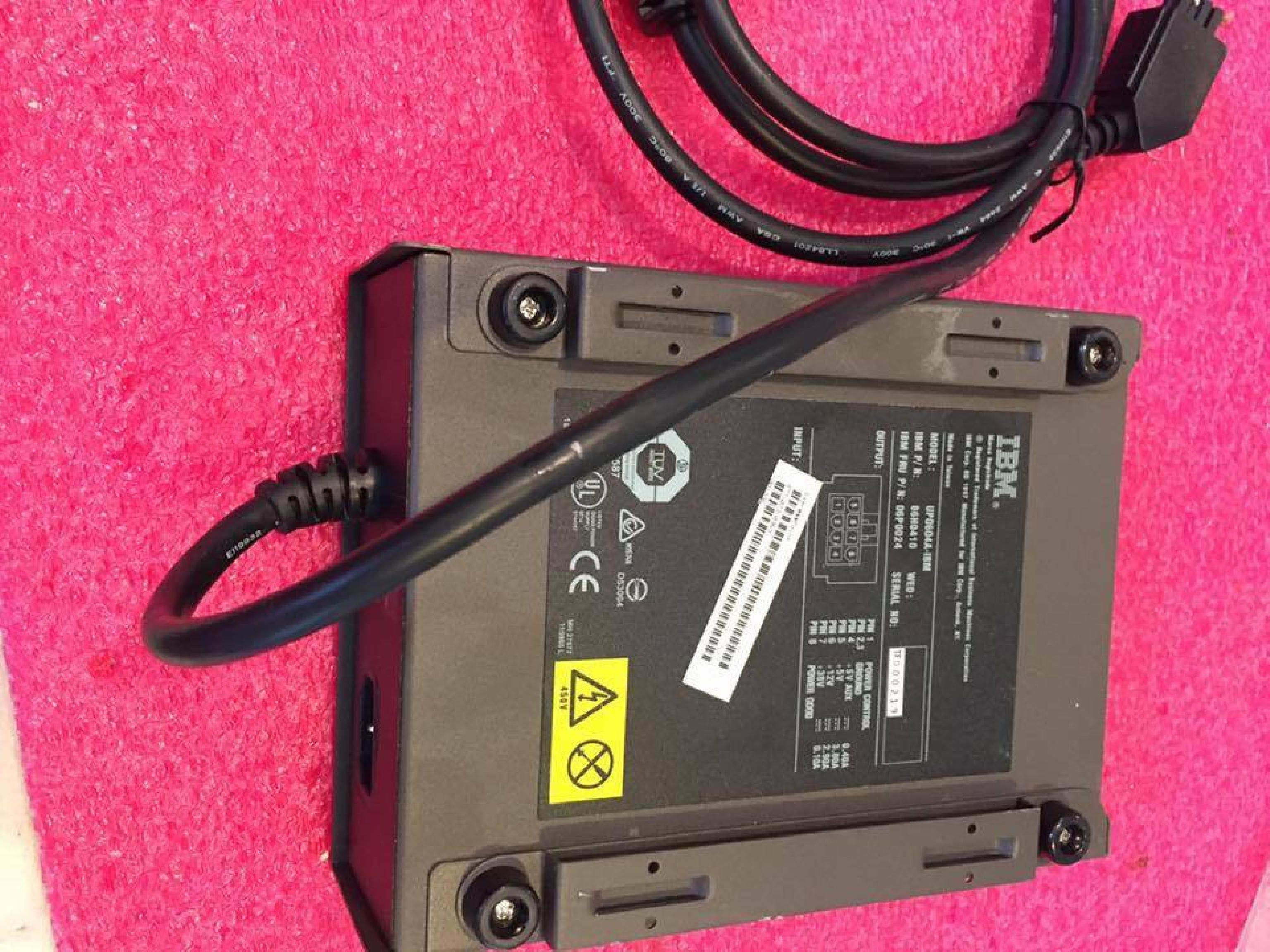 IBM UP0604A-IBM 4695 EXTERNAL POWER SUPPLY