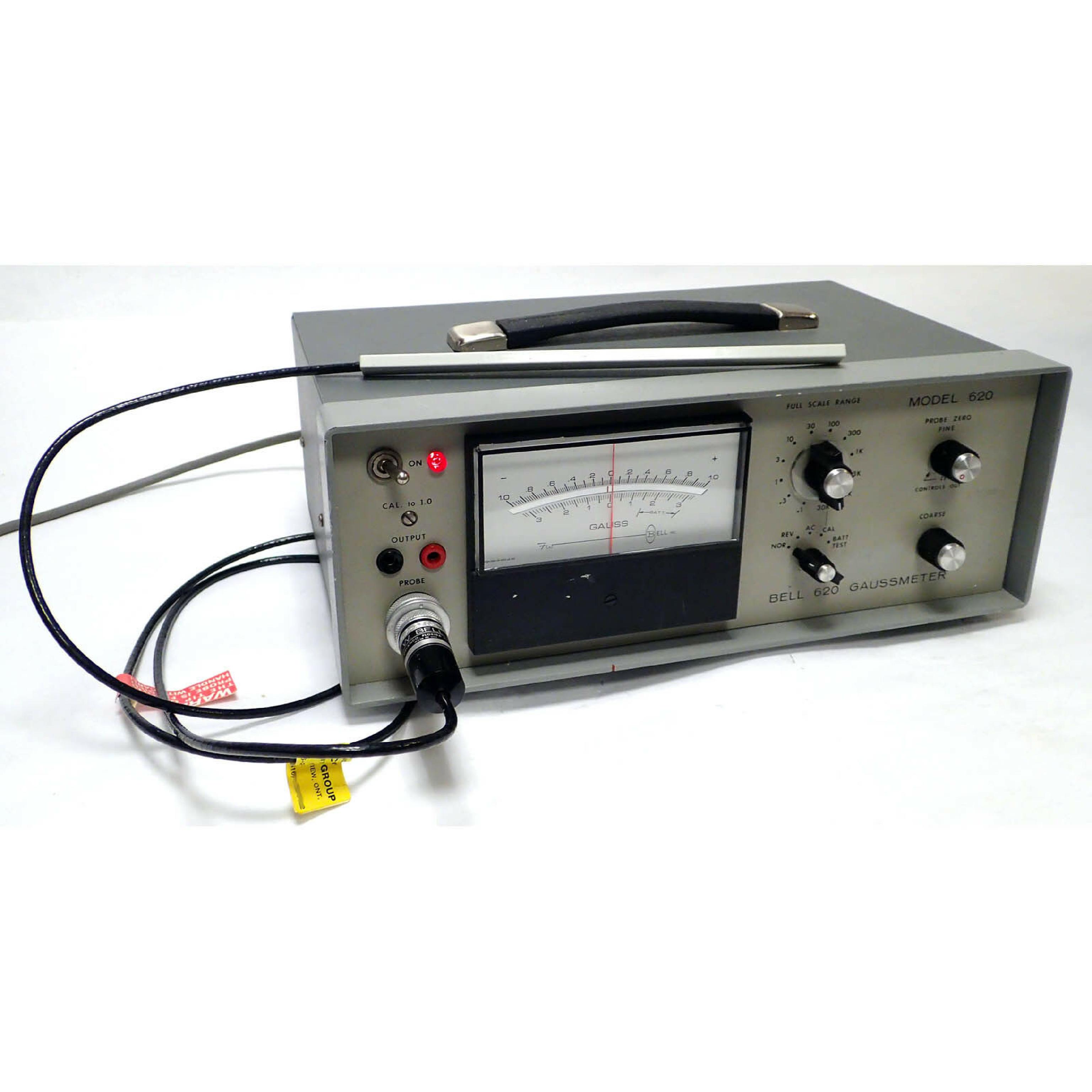 BELL BELL 620 GAUSSMETER MAGNETIC FLUX MEASURING INSTRUMENT, FEATURING HIGH STABILITY SILICON SOLID-STATE