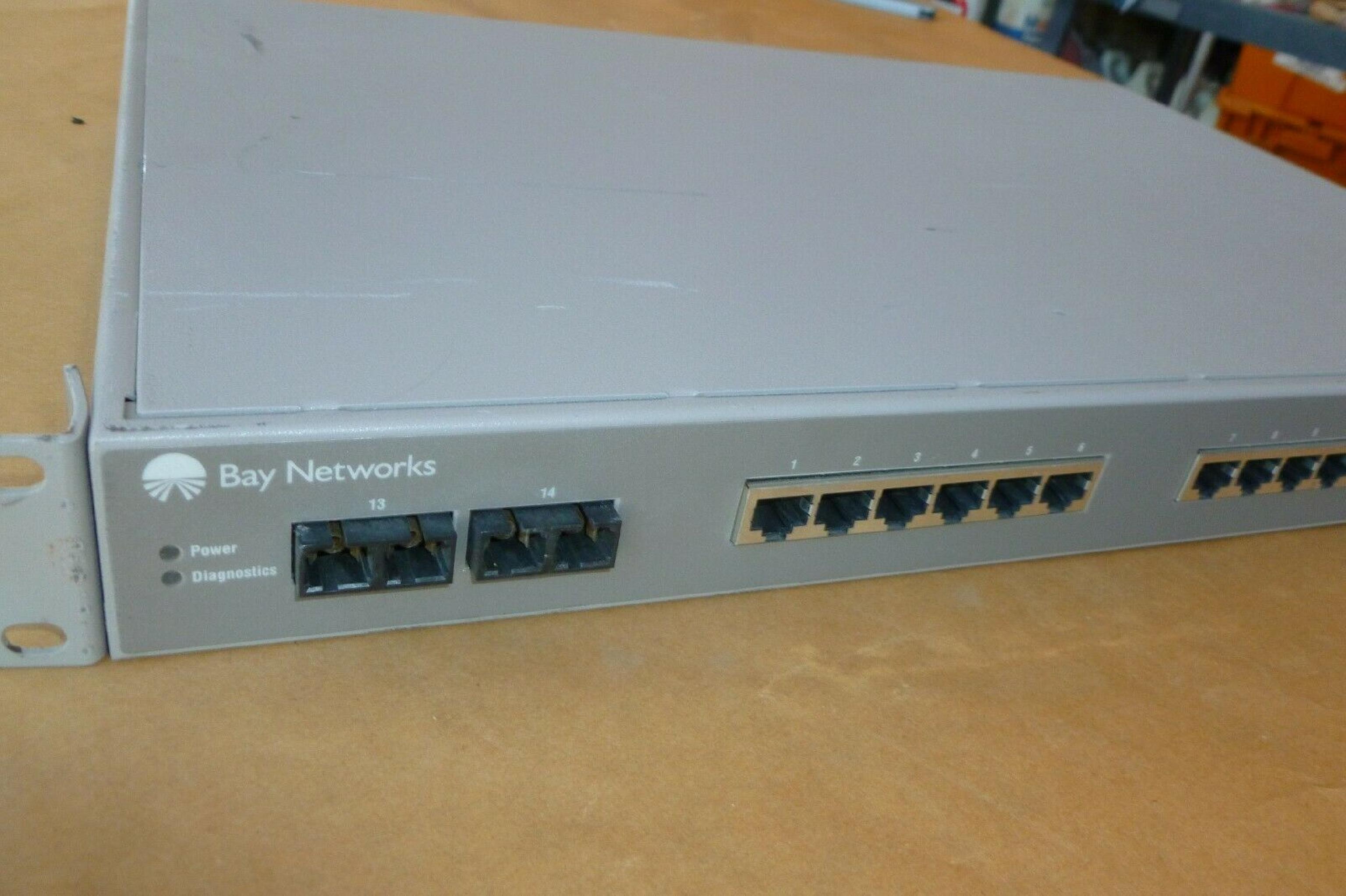 BAY NETWORKS NORTEL 350F BAYSTACK 350F 10/100 AUTOSENSE SWITCH 12 PORT 10/100