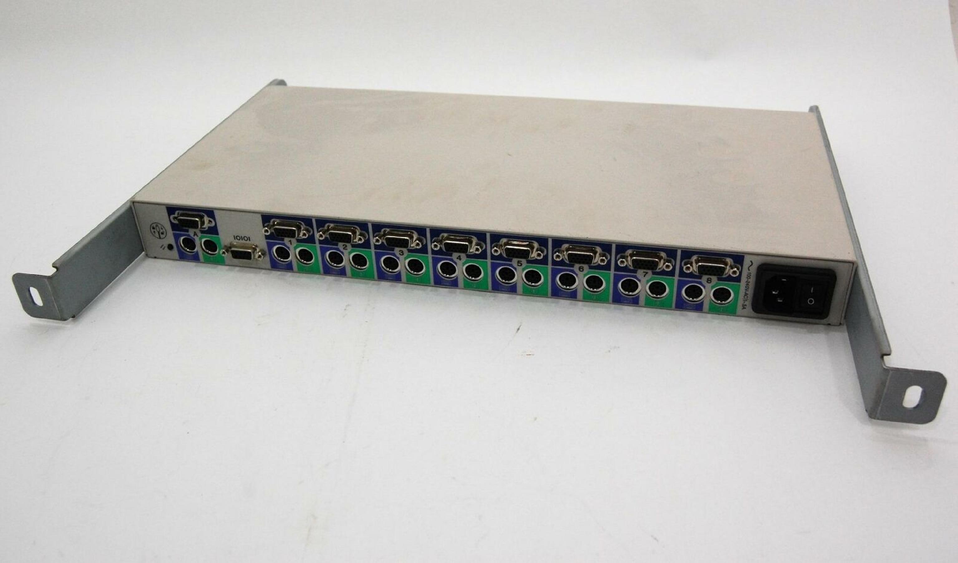 COMPAQ / HEWLETT PACKARD / HP EO1004B 1X8 -PORT SERVER CONSOLE SWITCH