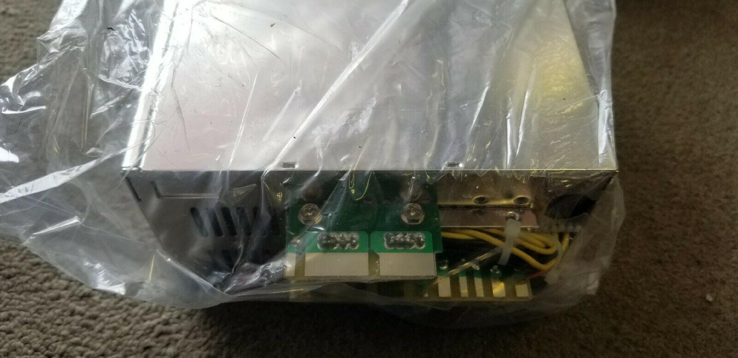 EMACS / ZIPPY / US POWER / CALIFORNIA PC PRODUCTS SP2-4300F-R 300W HOT SWAP POWER SUPPLY