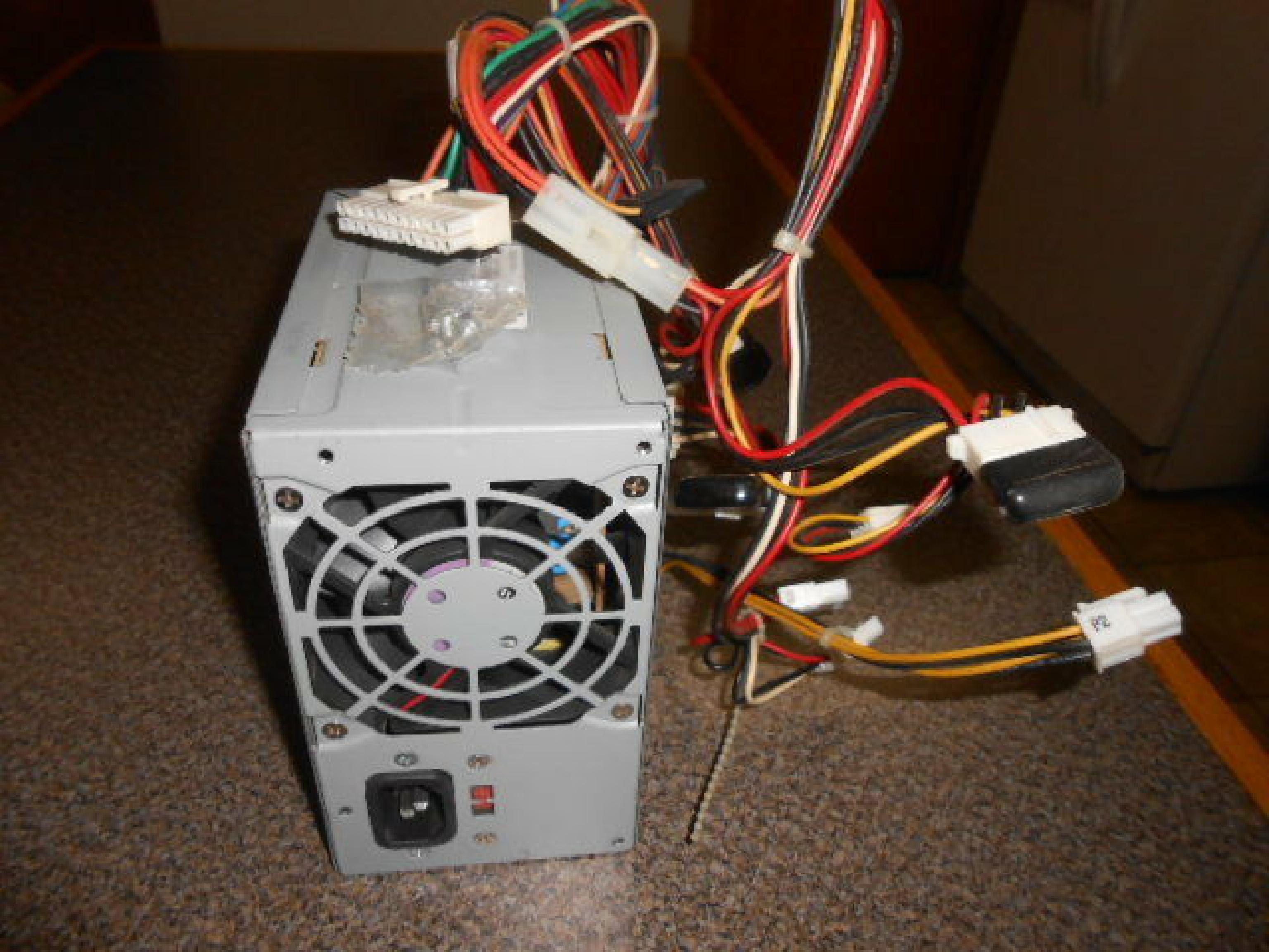 DELL NPS-305BB A 305 WATT POWER SUPPLY