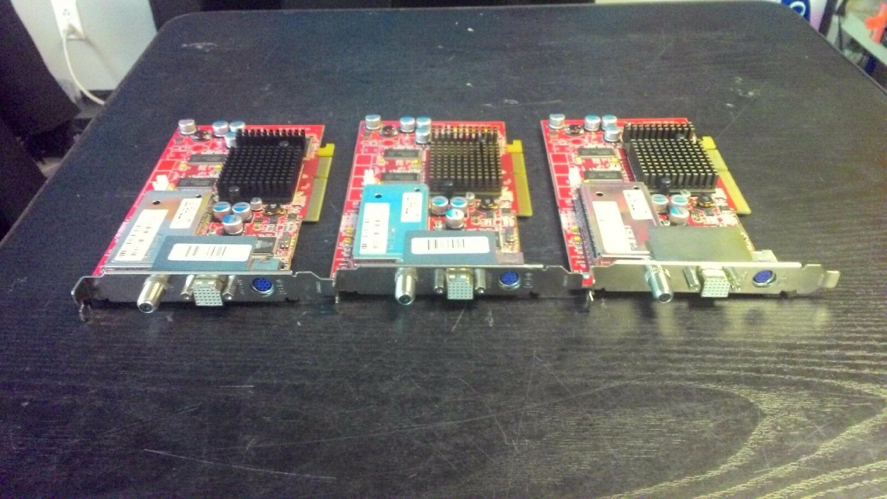ATI 109-A22500-00 X1300 256MB AGP AV-OUT/TV A22500 TV TUNER