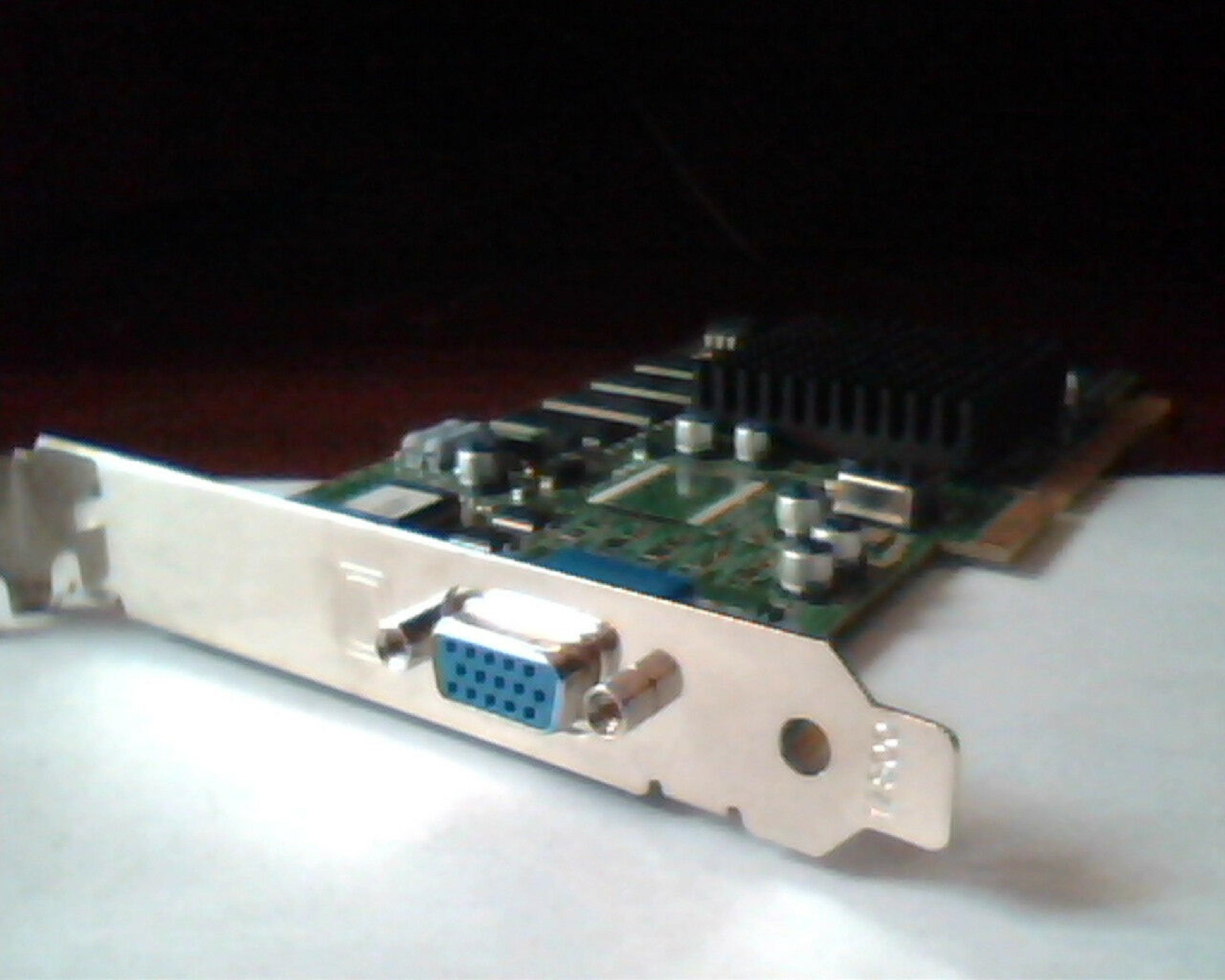 ATI 109-83800-00 VIPER V770 32MB AGP VIDEO CARD