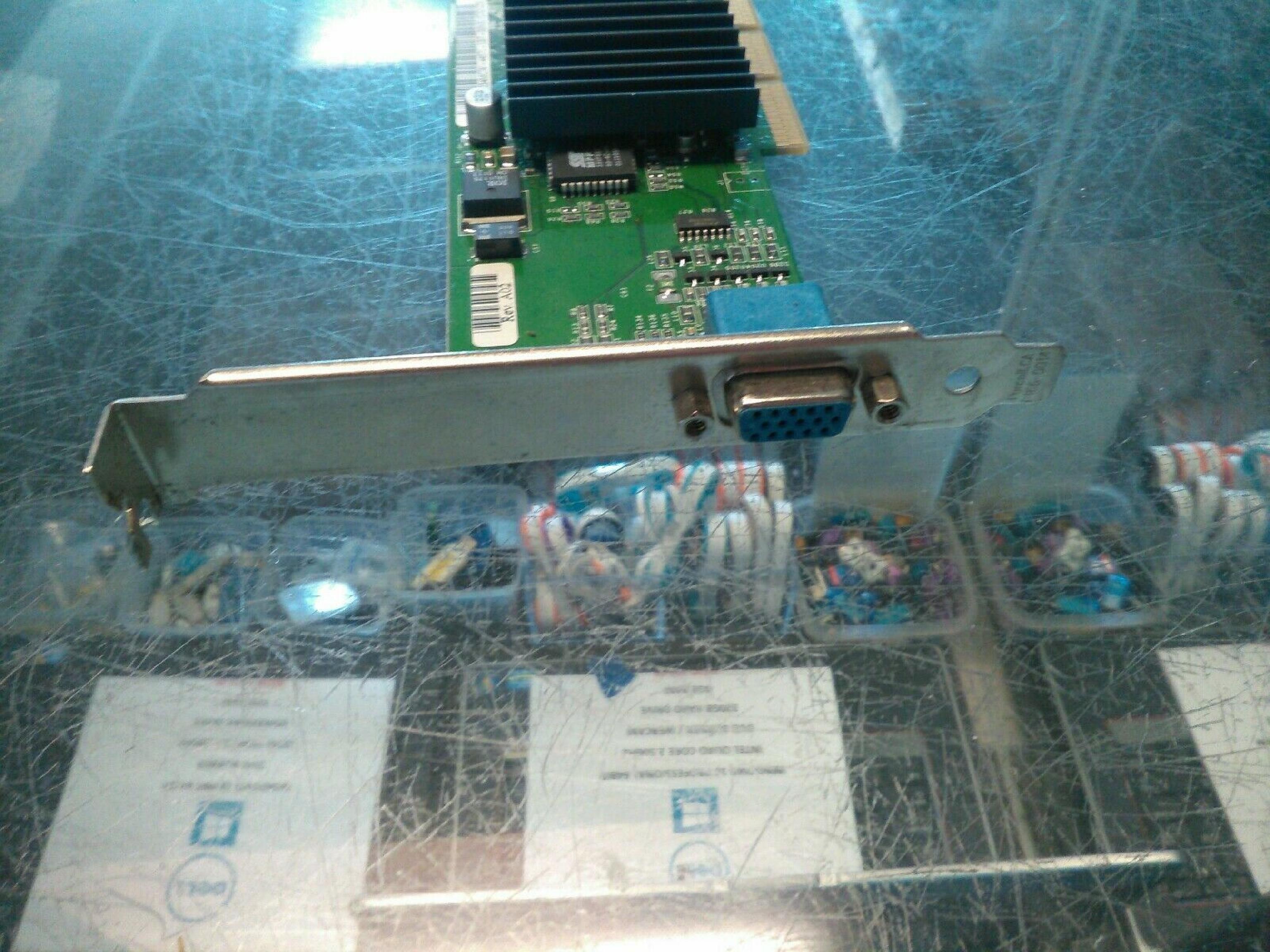 DELL CN-034MCW 16MB AGP VIDEO CARD WITH VGA OUTPUT