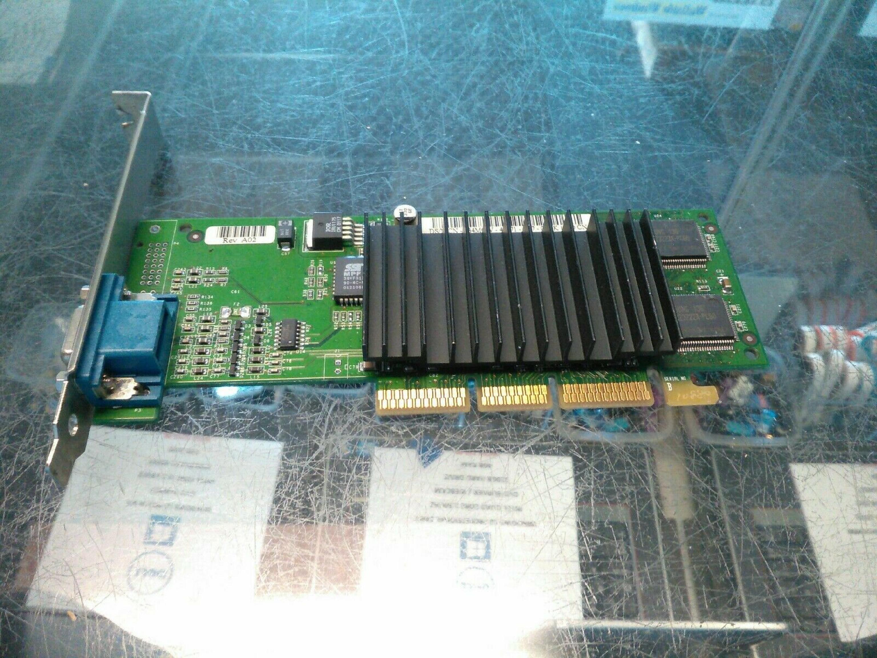 DELL CN-034MCW 16MB AGP VIDEO CARD WITH VGA OUTPUT