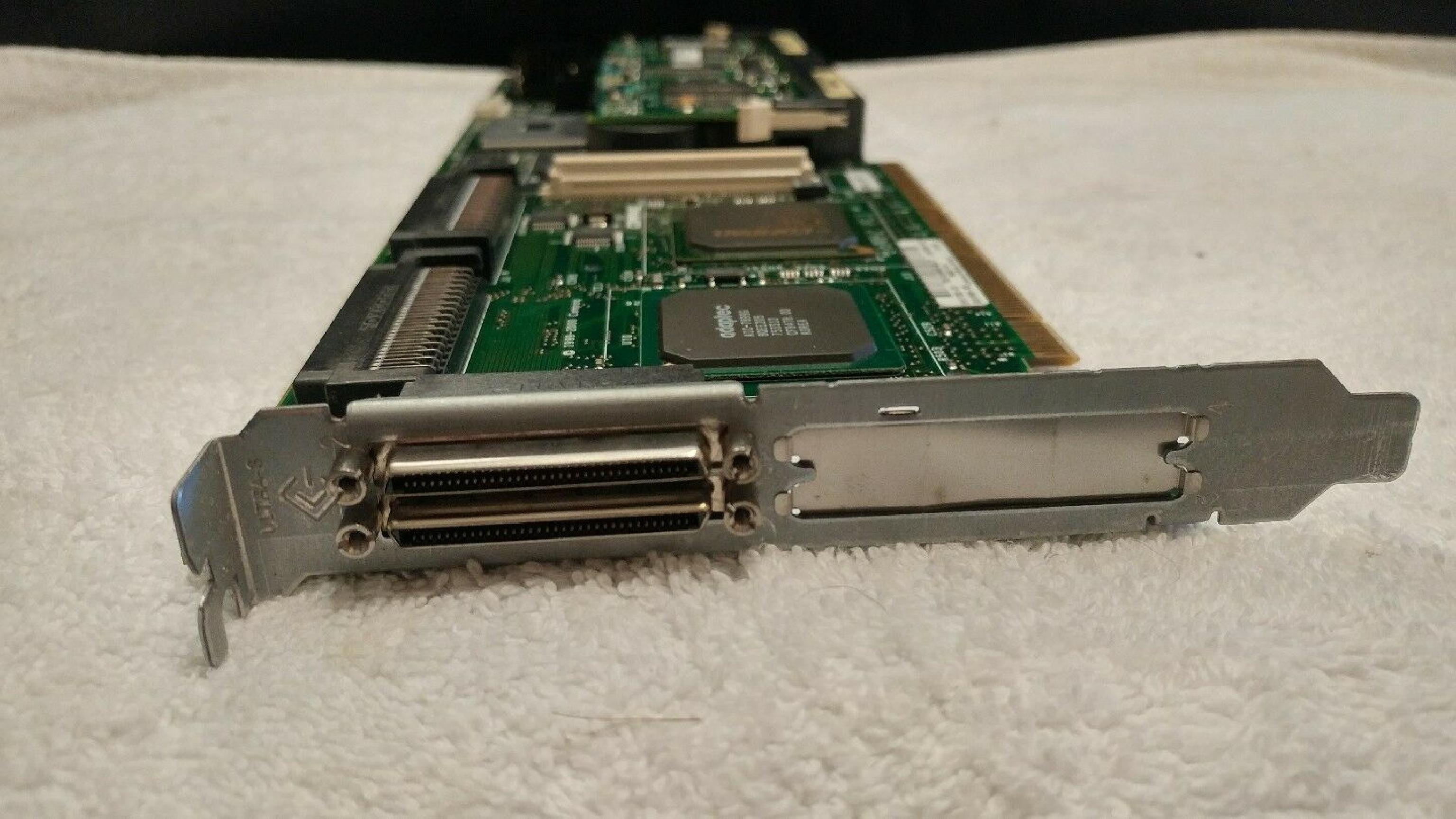 COMPAQ / HEWLETT PACKARD / HP 171385-001 64 BIT PCI SMART ARRAY 5300 CONTROLLER WITH 128MB CACHE AND BATTERY