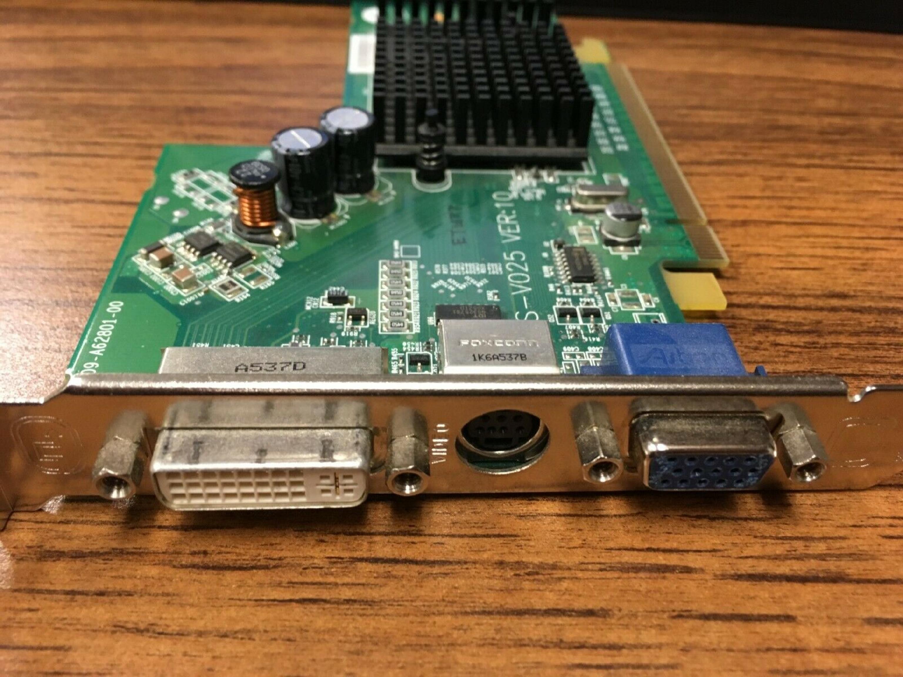 ATI 0Y8365 RADEON X300 PCIE X16 128MB VIDEO CARD DVI + VGA + S-VIDEO 10