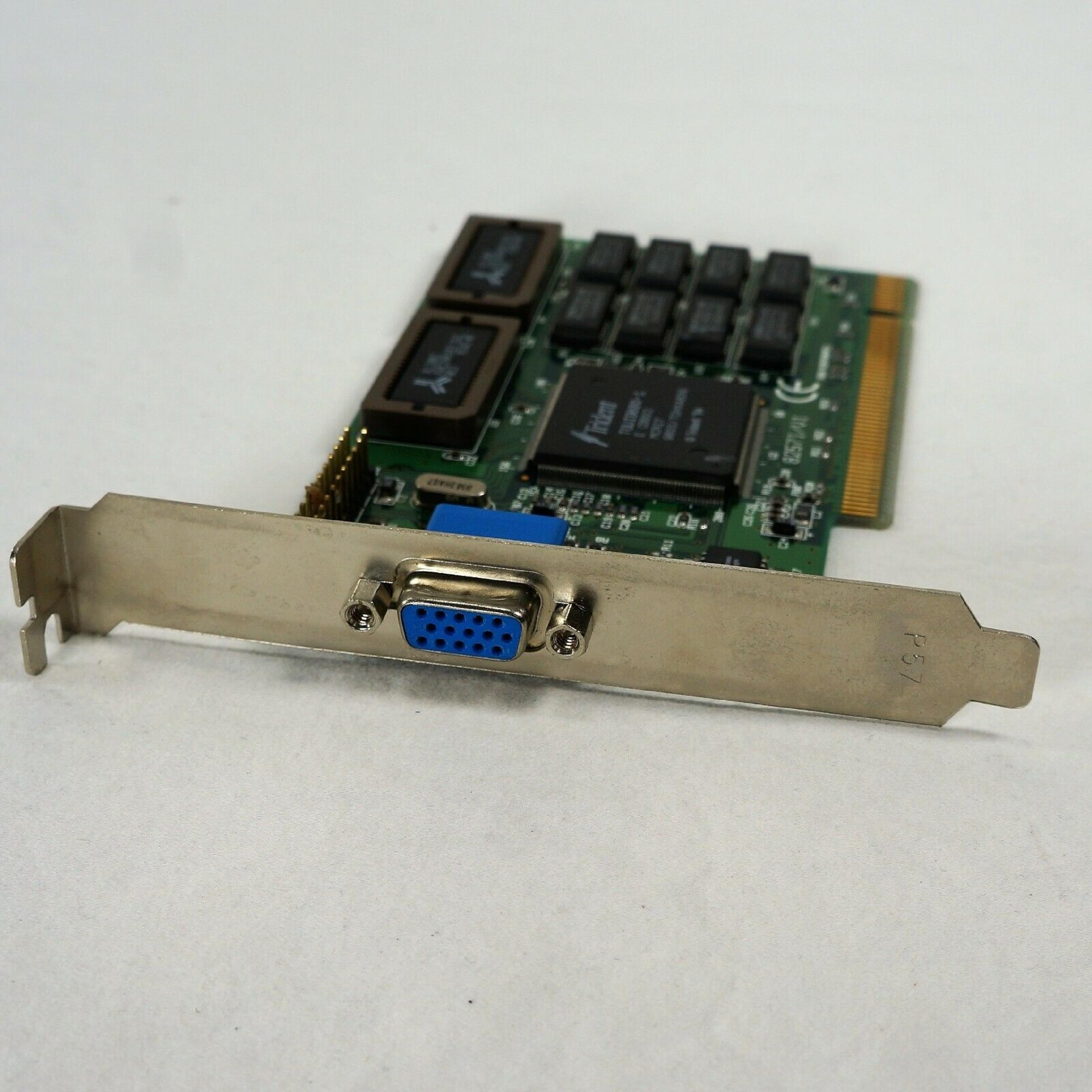 TRIDENT MICROSYSTEMS 8257I/V1 VGA PCI TGUI9680-1 CBB01 MCX24 05TR03