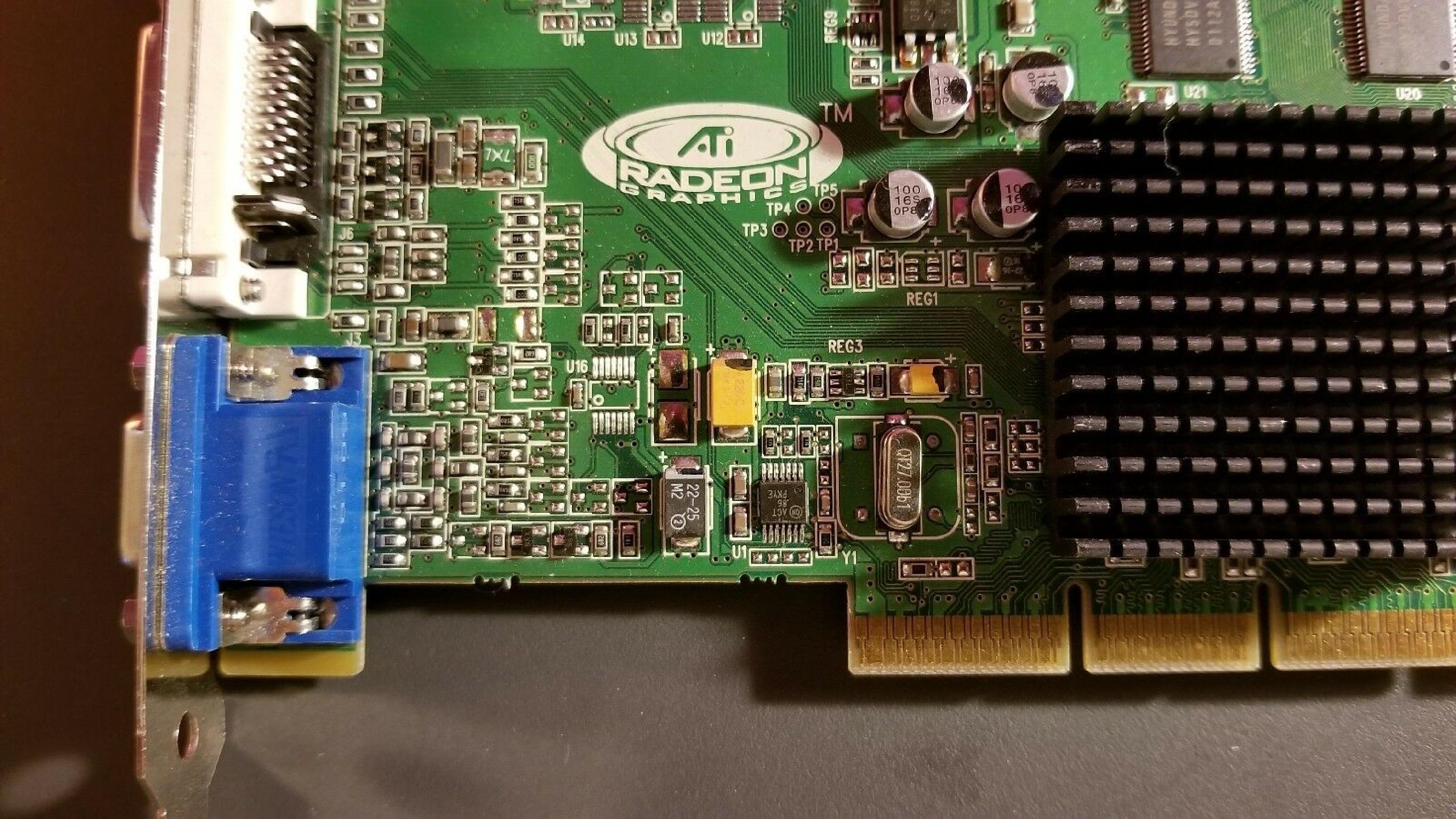 ATI RV100 SD32M RADEON 7000 32M DDR AGP DVI VGA S-VID VIDEO GRAPHICS CARD
