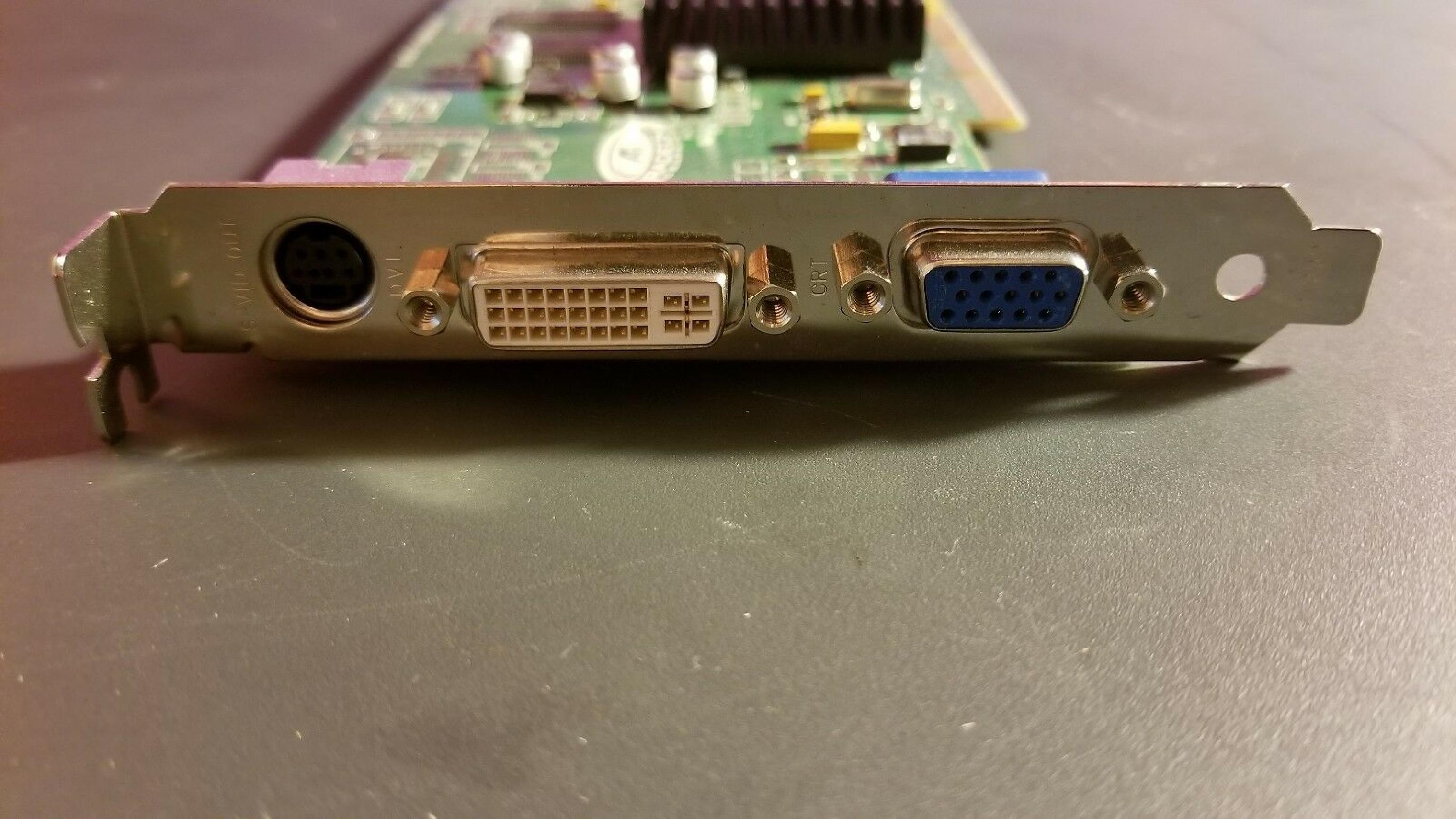 ATI RV100 SD32M RADEON 7000 32M DDR AGP DVI VGA S-VID VIDEO GRAPHICS CARD