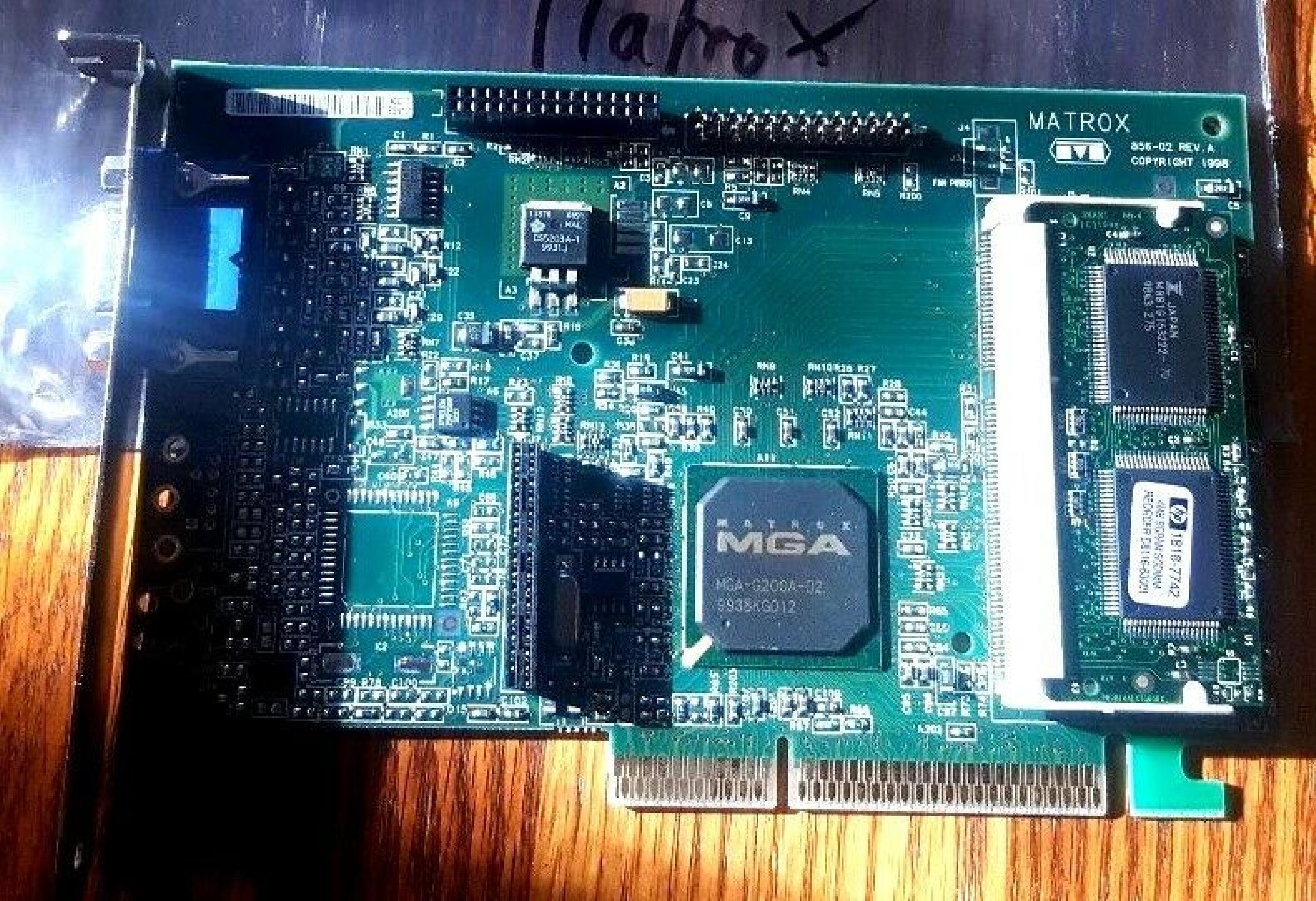 COMPAQ / HEWLETT PACKARD / HP / MATROX 167033-001 8MB AGP VIDEO CARD G200 WITH VGA OUTPUT