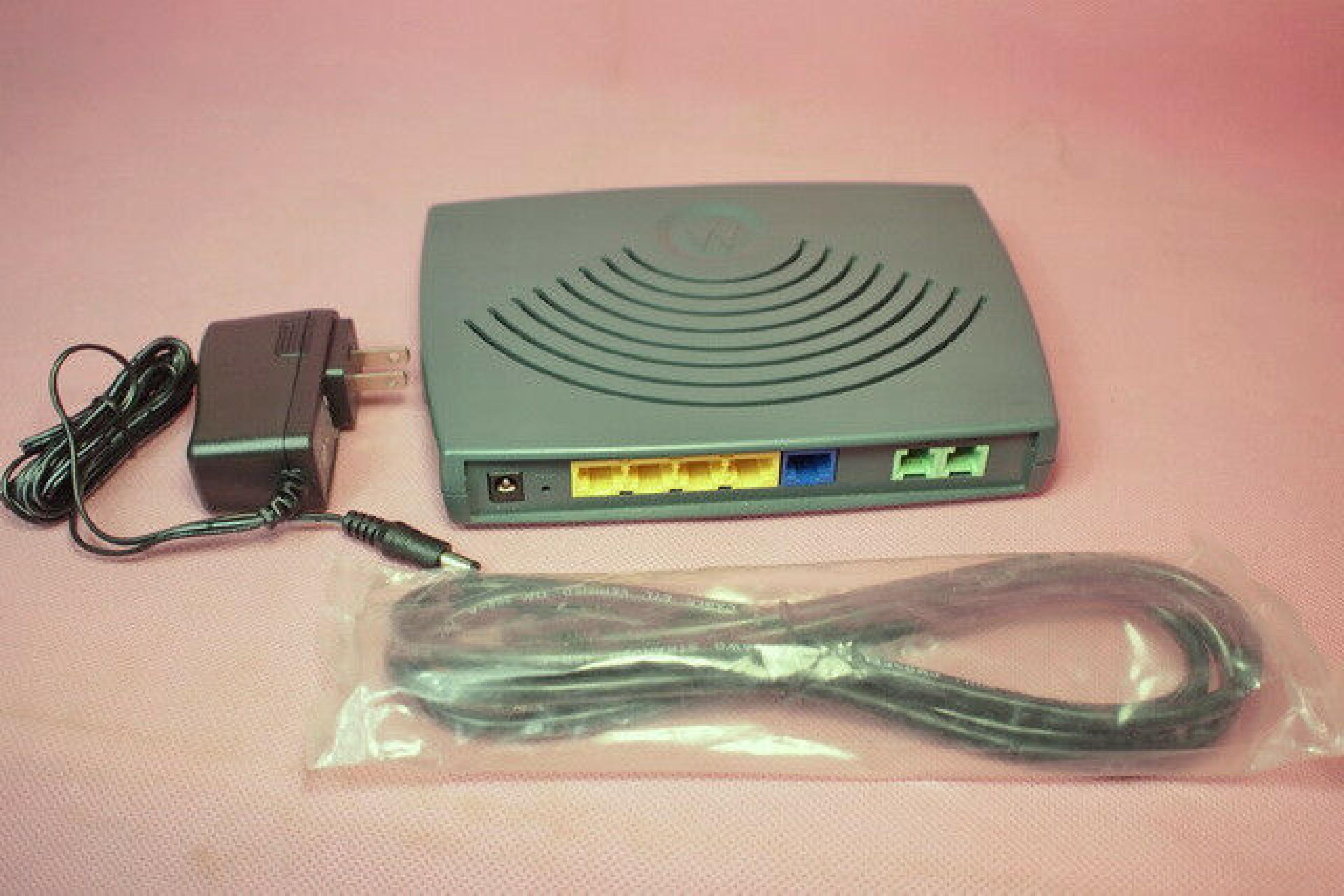 MOTOROLA VT2442 VONAGE VOIP ROUTER