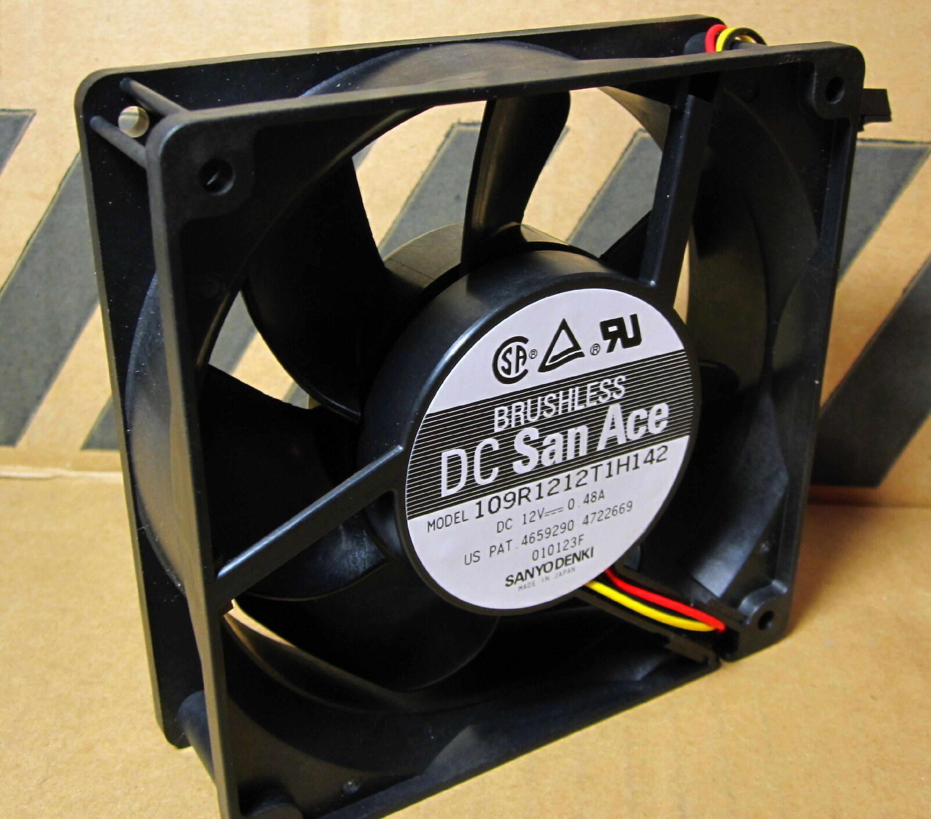 SANYO 109R1212H1011 120MM SAN ACE DC 12V 0.52A FAN