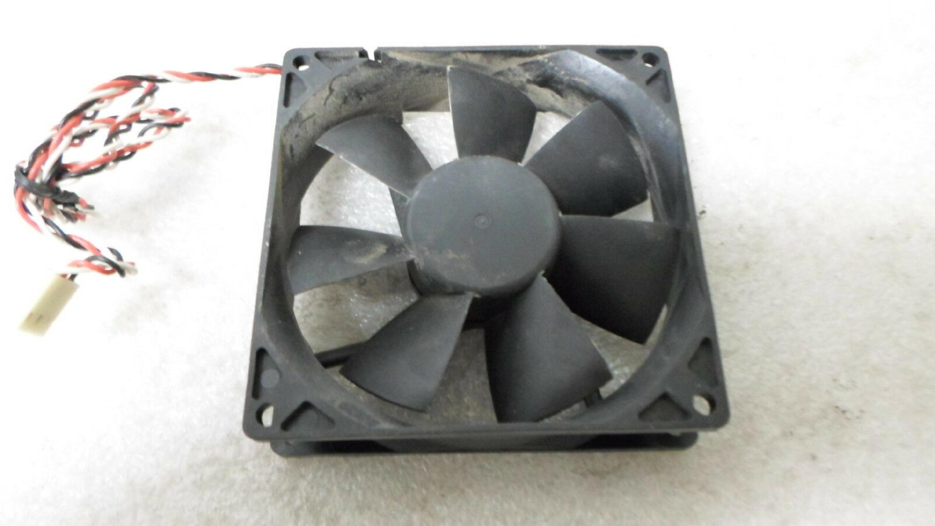 DYNAEON IND. DF129225SM TOP MOTOR 92X92X25MM COOLING FAN DC 12V 0.30AMP 92X92X25MM