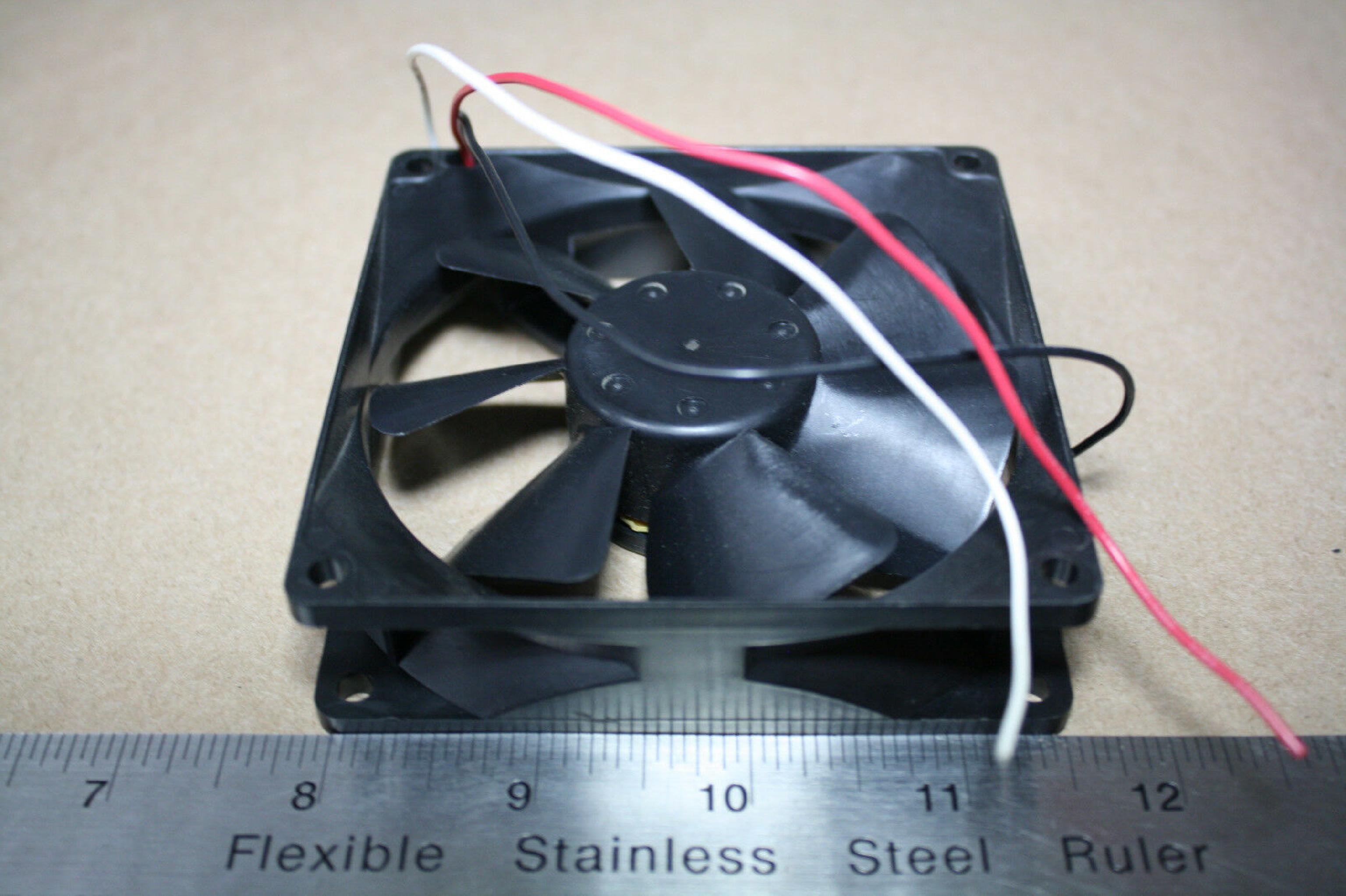 NMB TECHNOLOGIES 3610Kl-04W-B49 FAN 12V DC .28A 92MM BY 25MM, 3 5/8 BY 1 INCH, 8 INCH 3 WIRE CAB