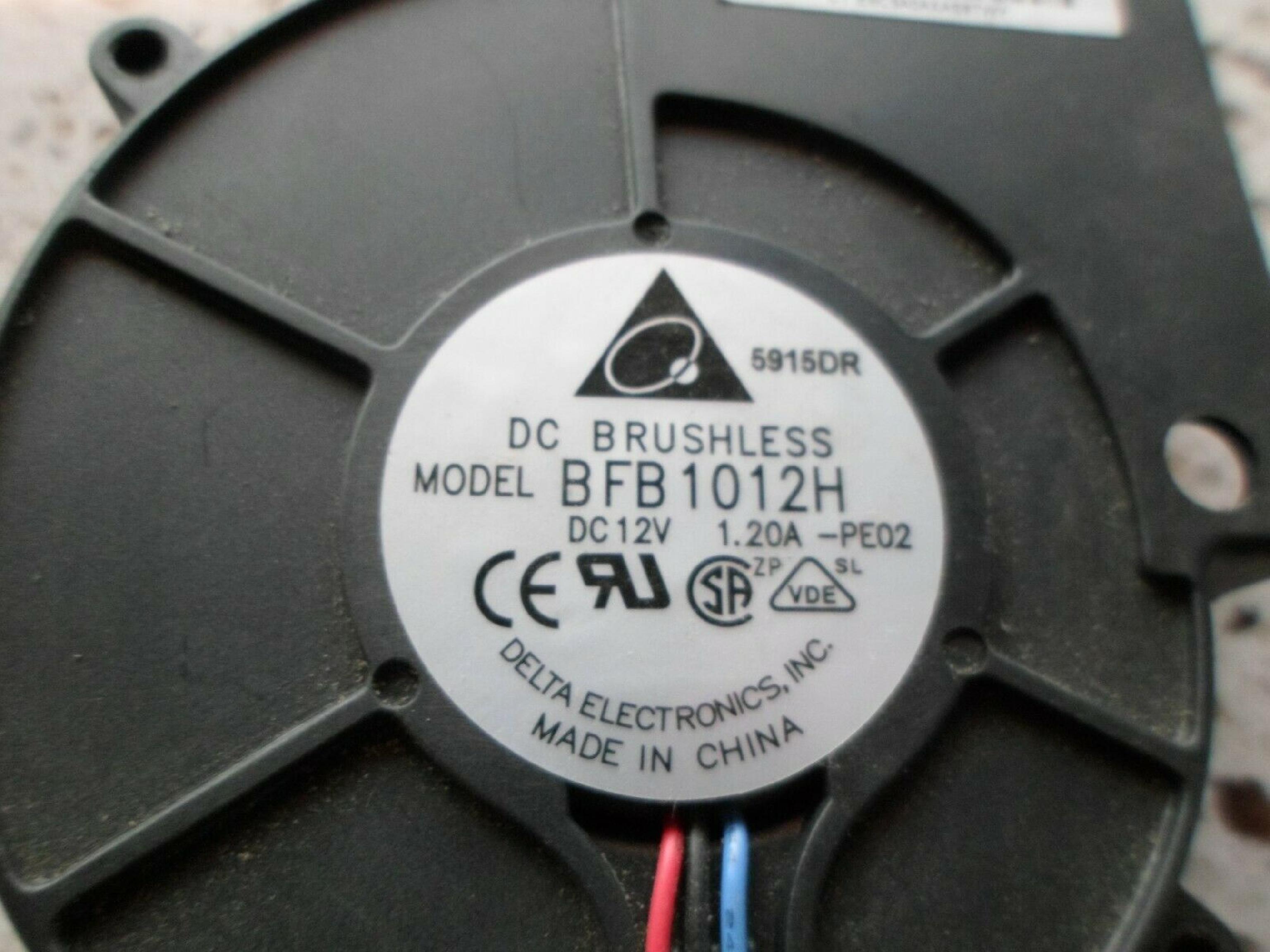 DELTA ELECTRONICS INC / HEWLETT PACKARD / HP BFB1012H DELTA ELECTRONICS DC BRUSHLESS PC FAN - 12V 1.20AMP BLOWER W/SHROUD D530 97MM COMPAQ D530, DC5000 DESKTOP COOLING 3 WIRE 3PIN