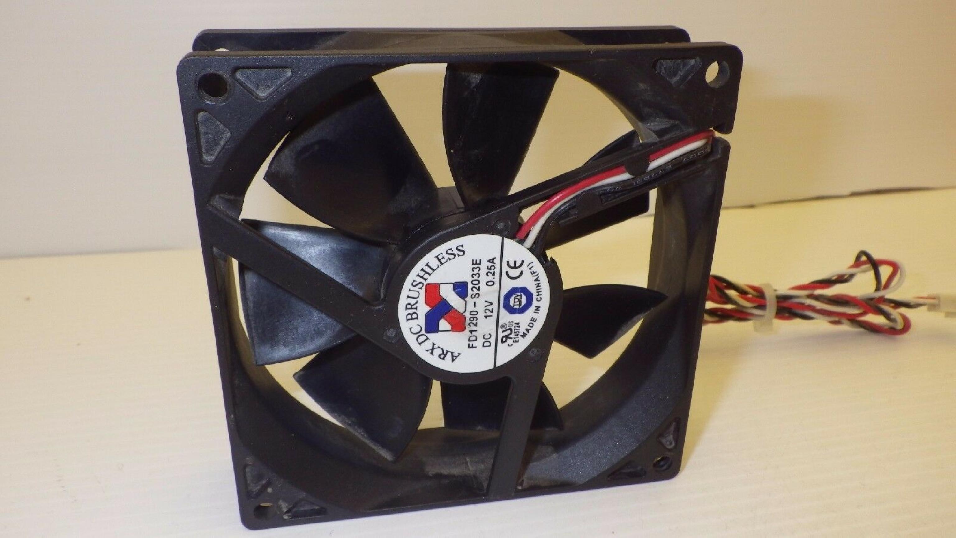 ARX FD1290-S2033E 12V DC 0.25A, MEDIUM SPEED 92MM X 25MM 3 PIN FAN