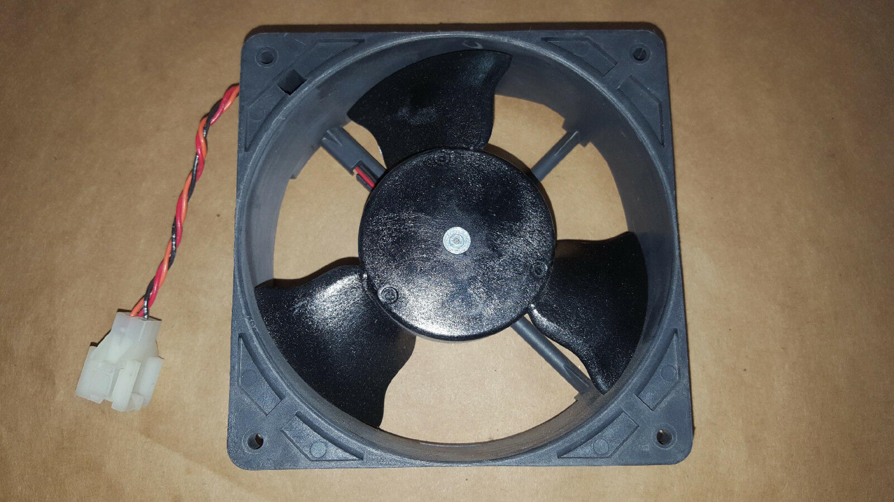 NIDEC / BETA 930346 FAN 12V DC .0.80AMP 120 X 120 X 38MM