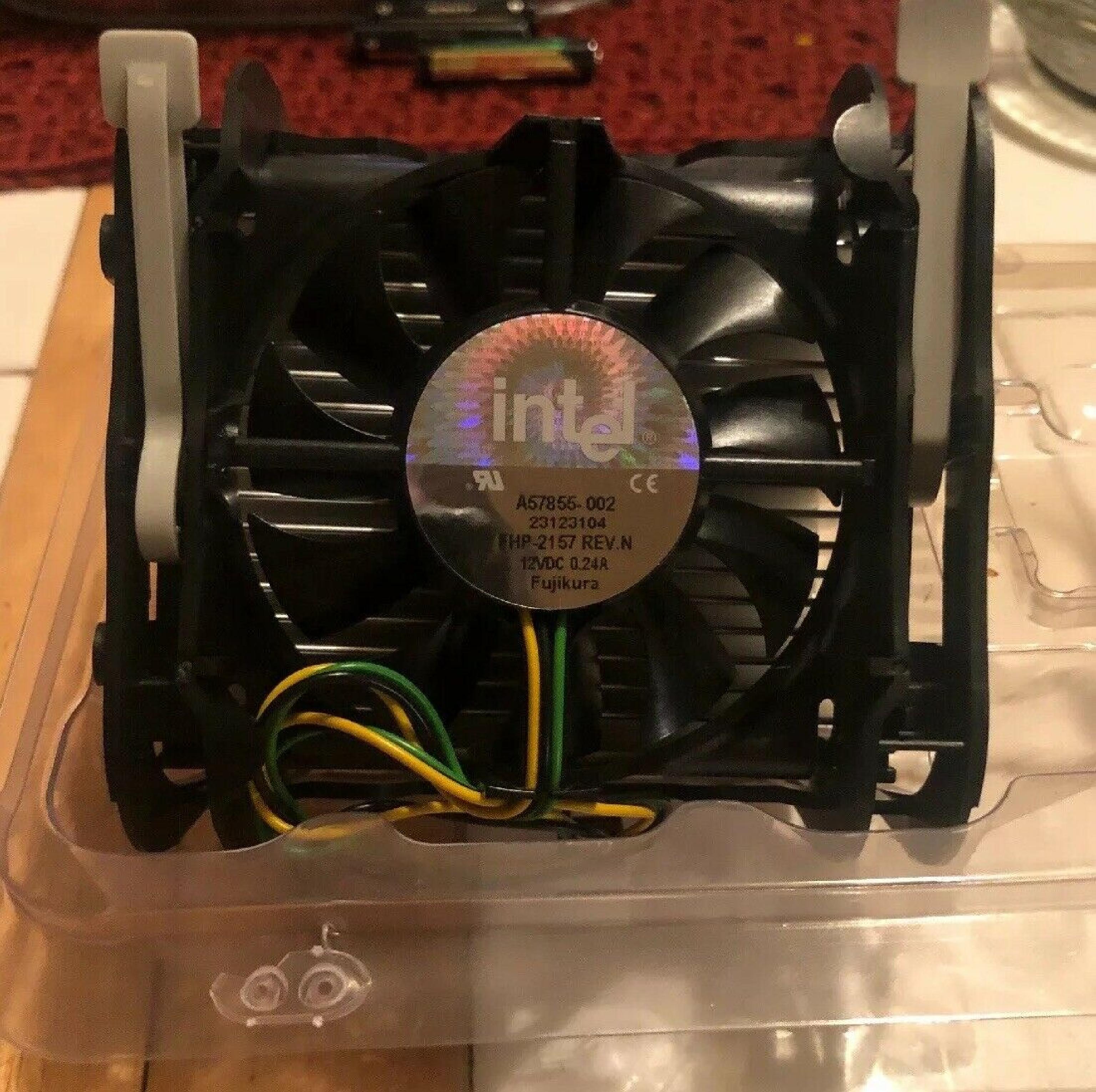 INTEL A57855-002 P4 HEATSINK FAN FHP-2157 REV.M 12VDC 0.24A