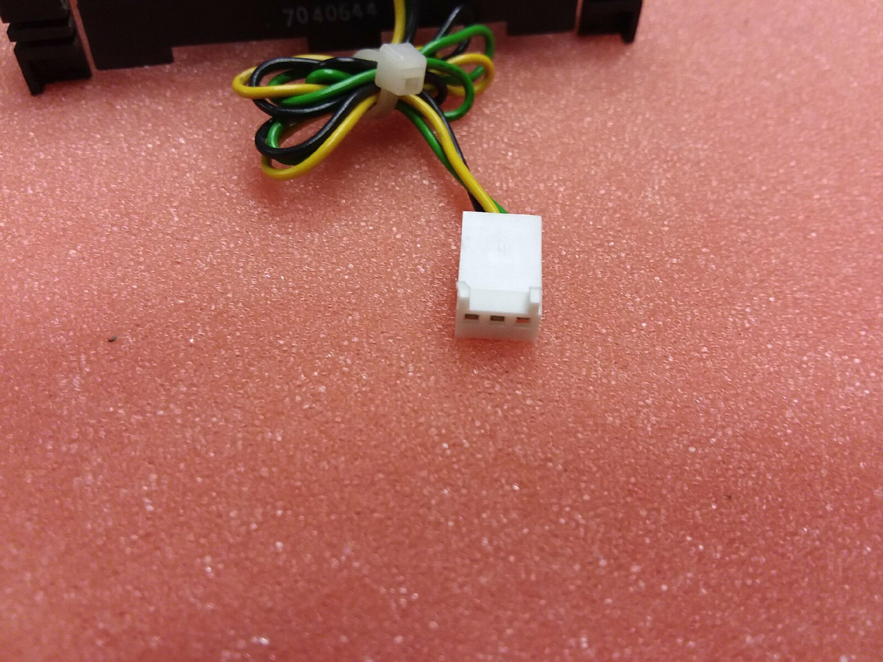 INTEL A57855-002 P4 HEATSINK FAN FHP-2157 REV.M 12VDC 0.24A