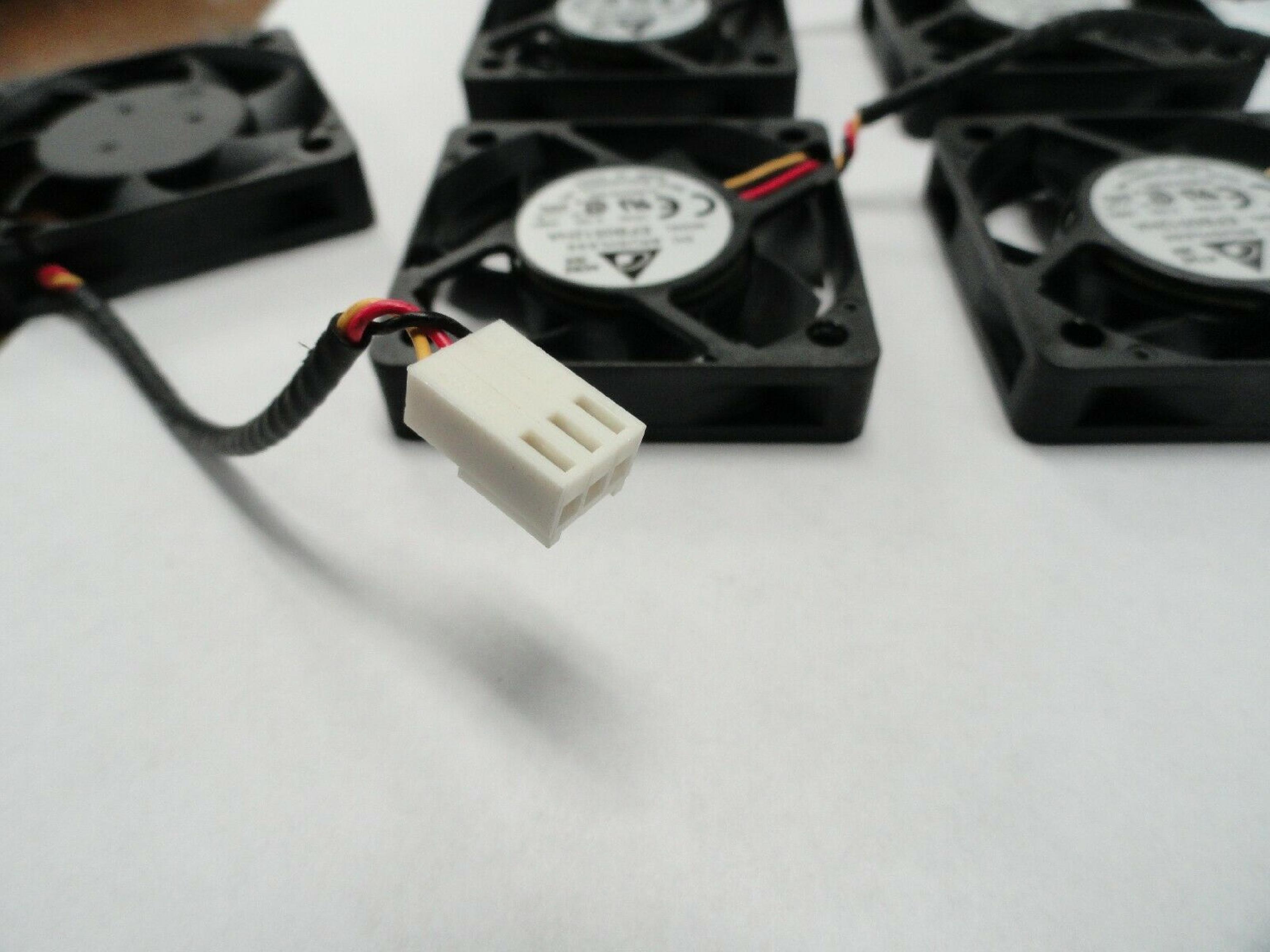 DELTA ELECTRONICS EFB0512HA DELTA 12V DC 0.15A 3-WIRE 3-PIN 50X10MM FAN