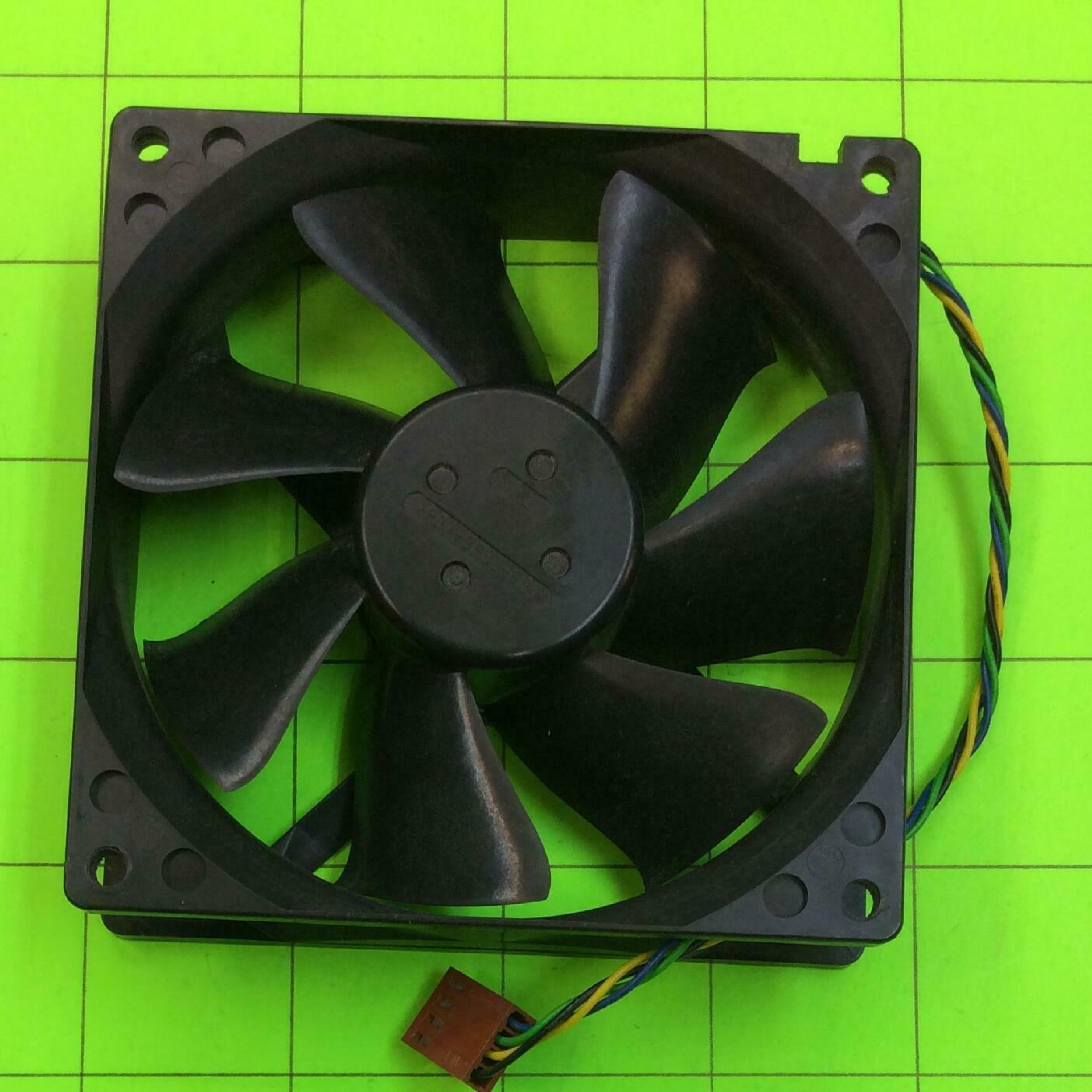 NMB-MAT 3610RL-04W-S66 FAN 12V DC 0.56 AMP 92X92X25MM