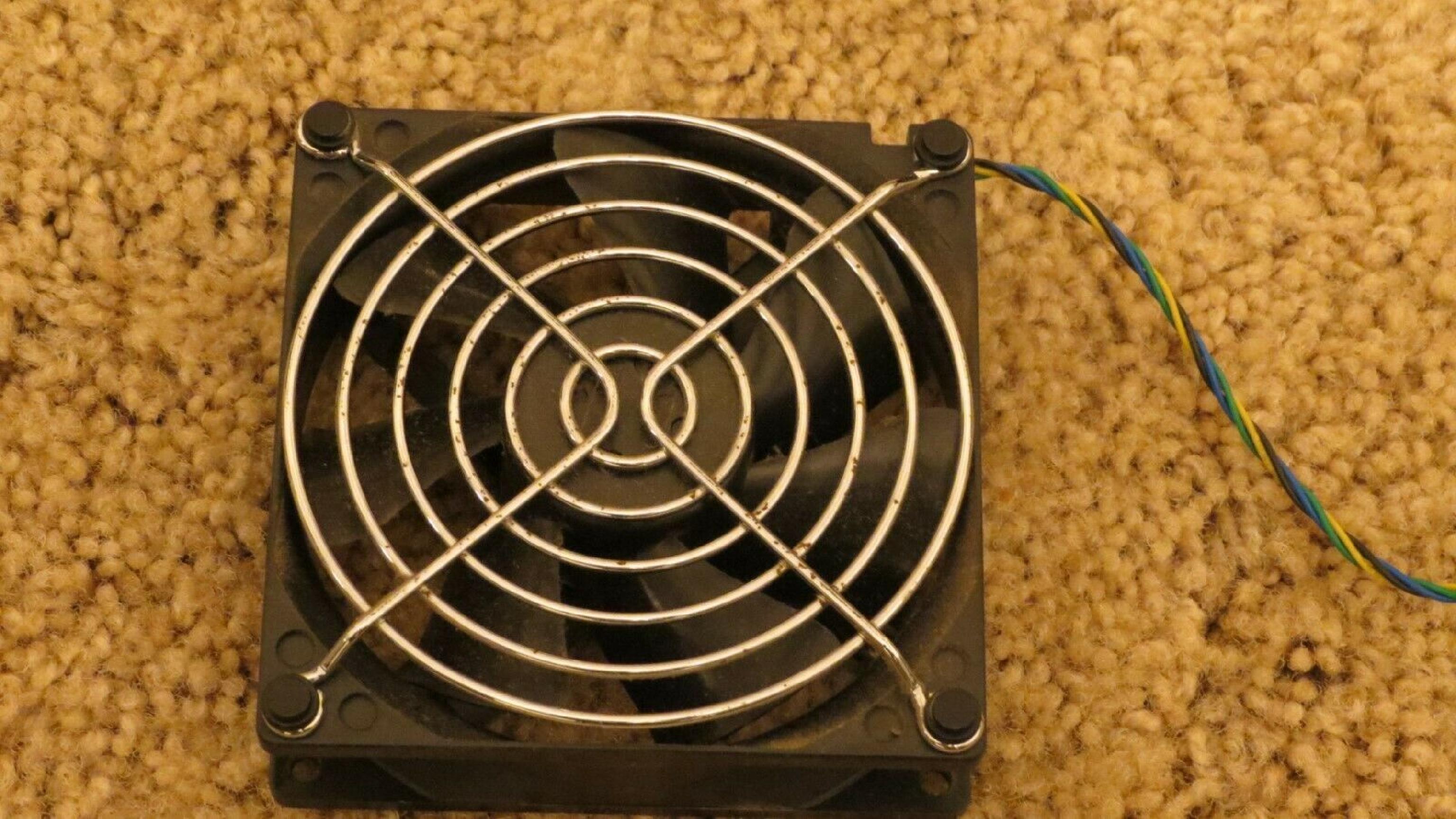 NMB-MAT 3610RL-04W-S66 FAN 12V DC 0.56 AMP 92X92X25MM