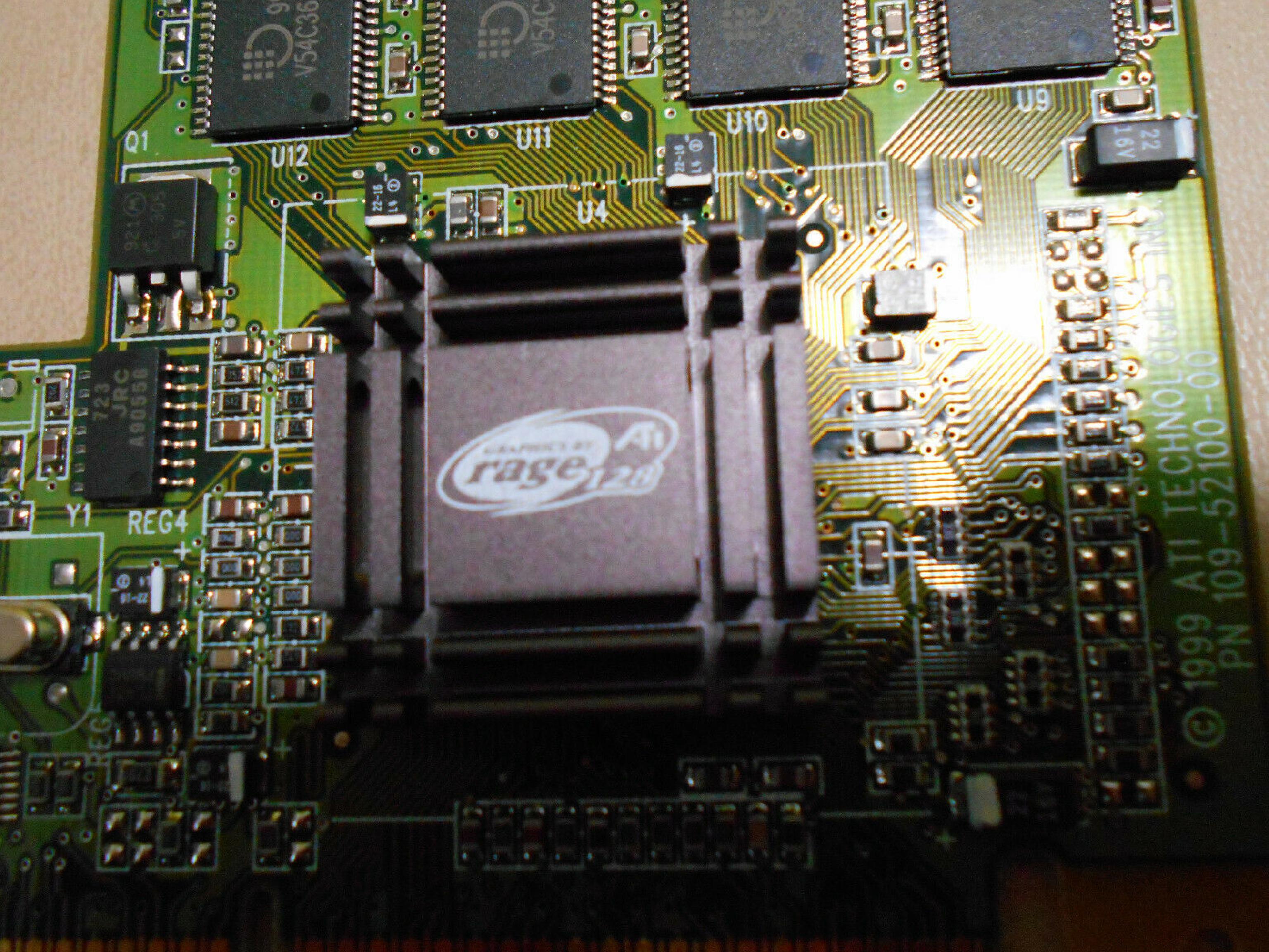 ATI 1025210100 TG AGP 32MB XPERT 2000 128