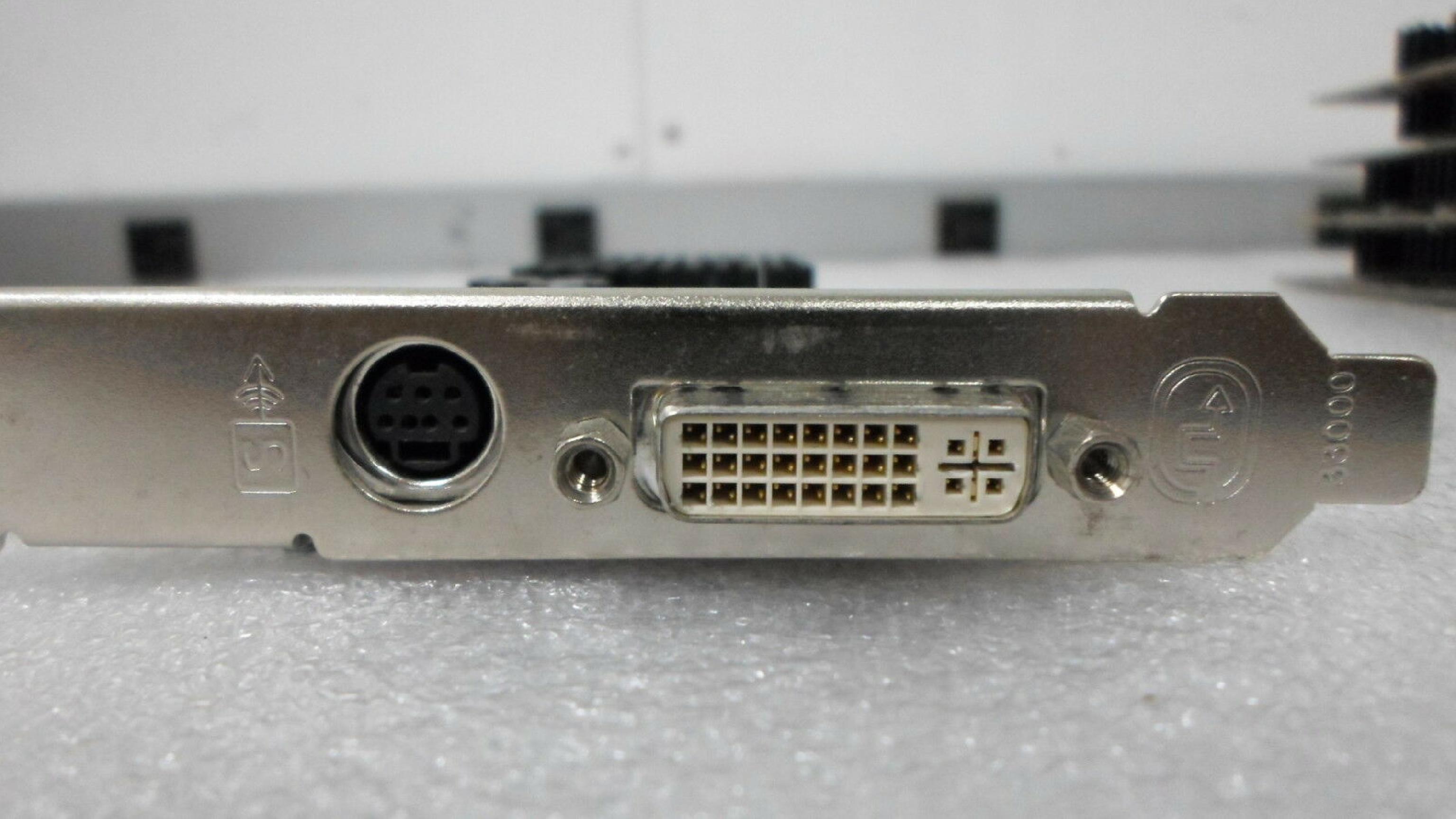 ATI 0H9142 RADEON X600 LOW PROFILE SFF DVI PCI EXPRESS VIDEO CARD 128MB