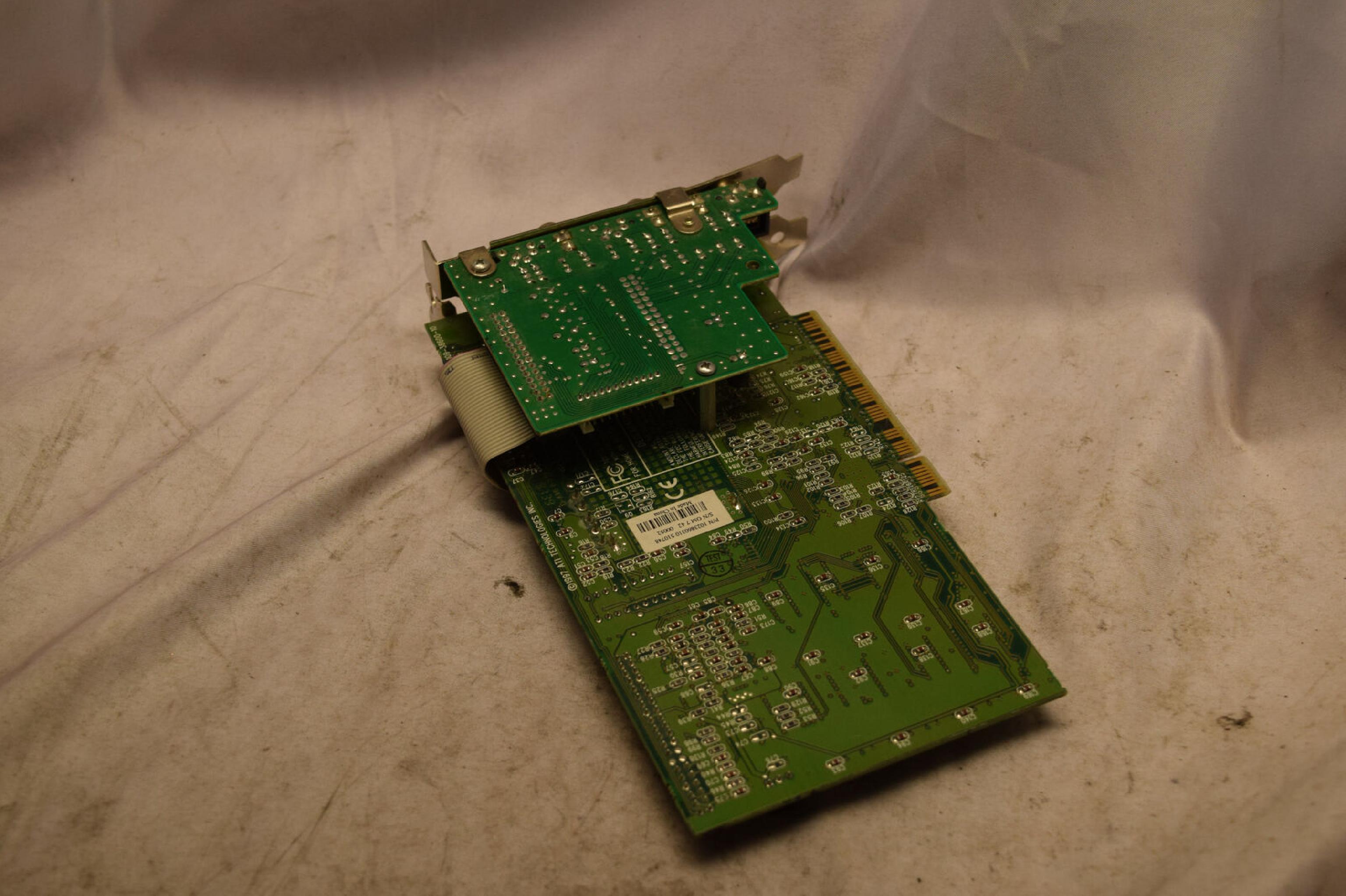 ATI 109-38600-10 3D RAGE II & DVD PCI VIDEO GRAPHICS TUNER CARD
