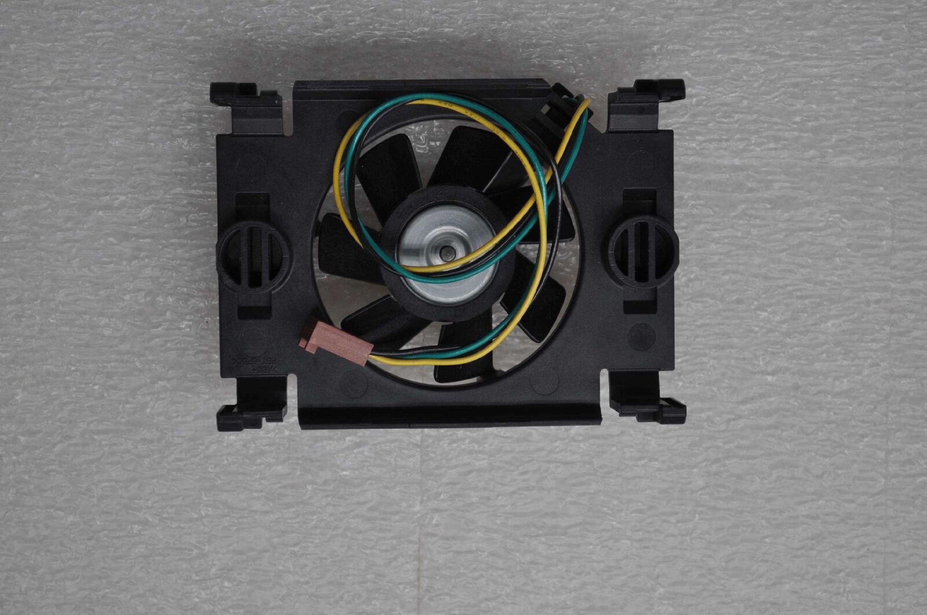 INTEL A65061-003 3-PIN SOCKET 478 .16A CPU COOLING FAN & HEAT SINK